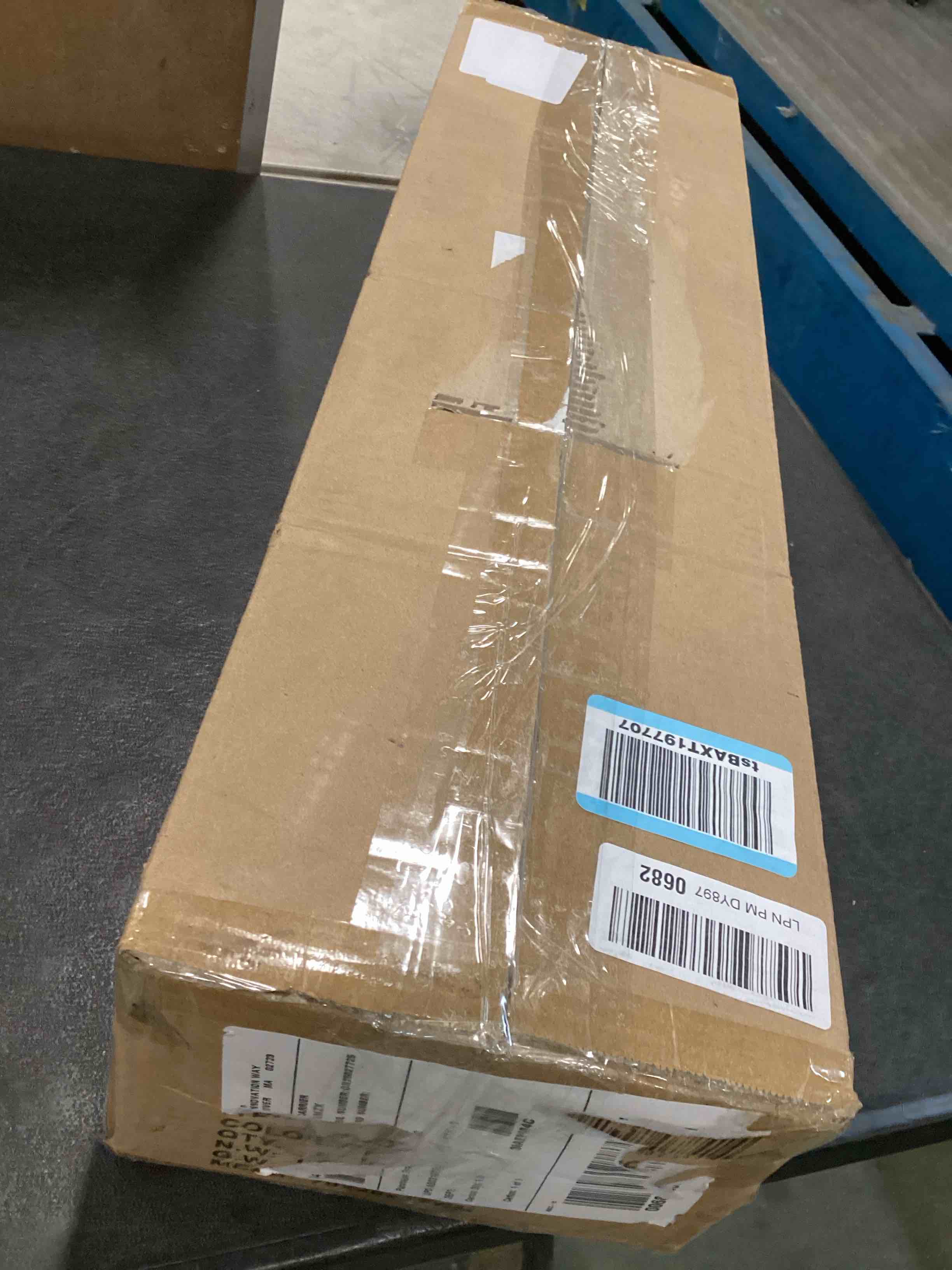 https://s3.amazonaws.com/lotting-images-prod/bidfta/PPE1298934_1746535556096.jpeg