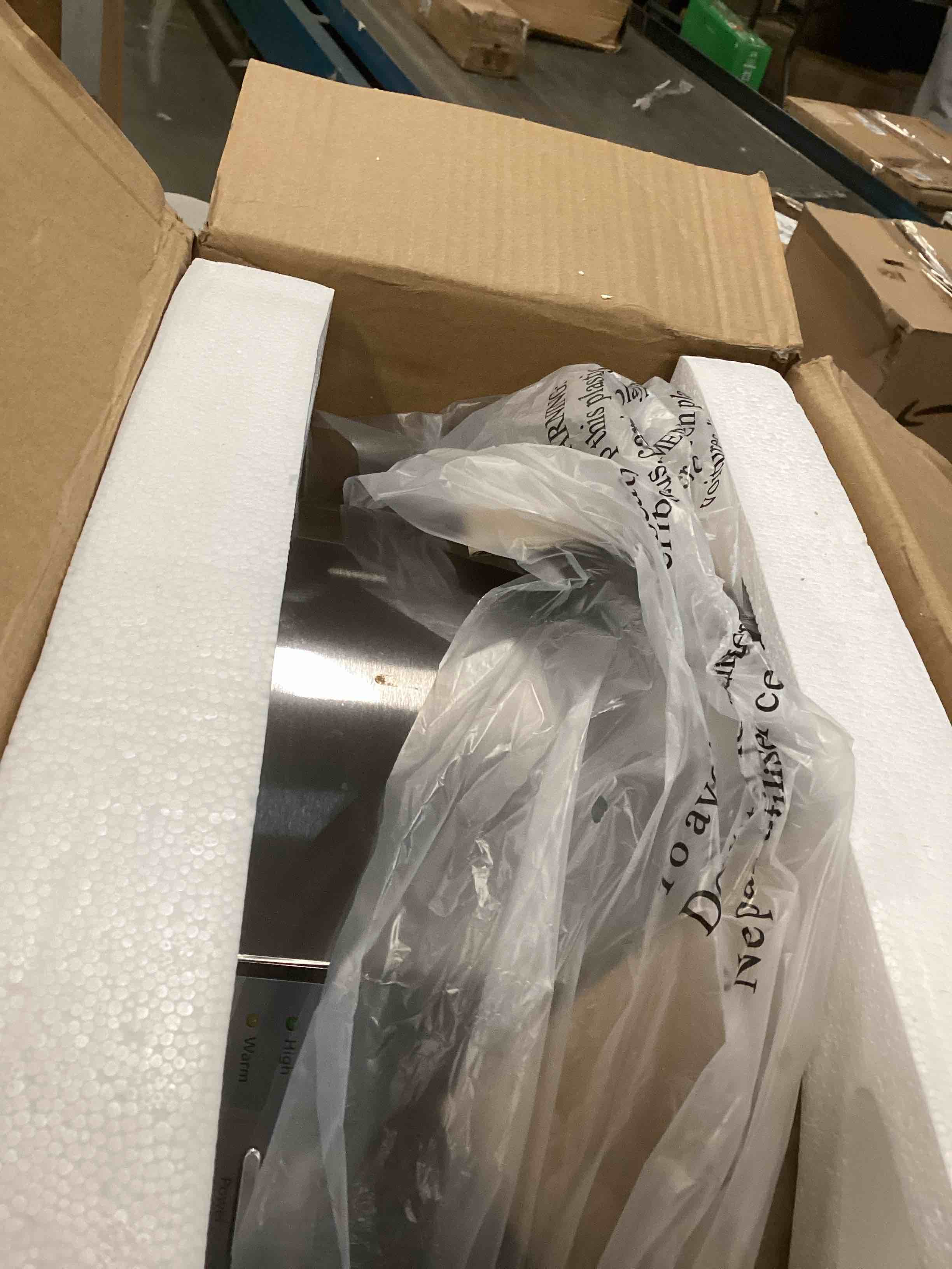 https://s3.amazonaws.com/lotting-images-prod/bidfta/PPE1299010_1746545468636.jpeg
