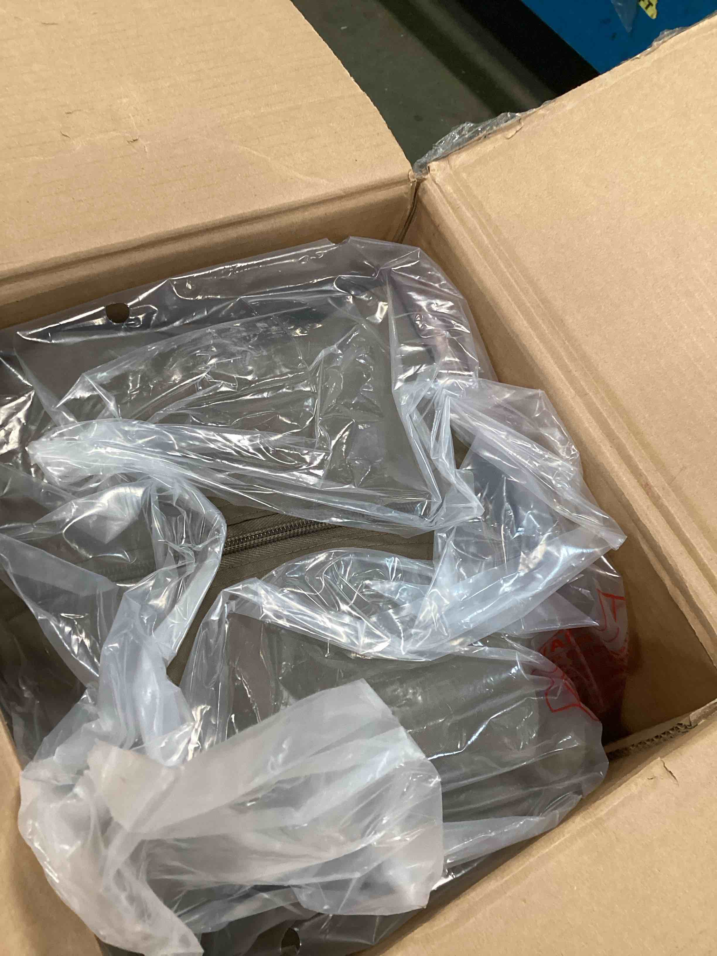 https://s3.amazonaws.com/lotting-images-prod/bidfta/PPE1299323_1746630082874.jpeg