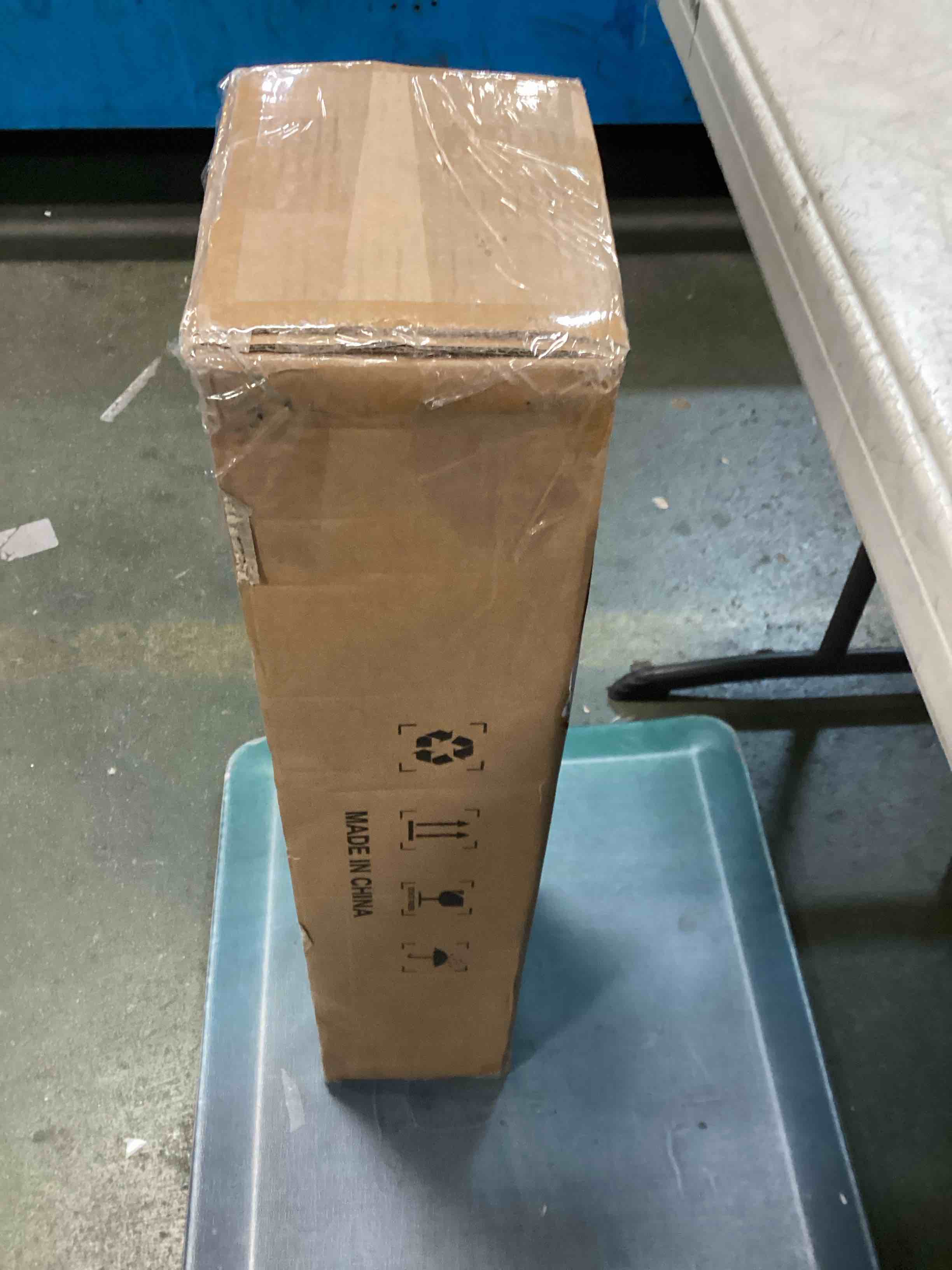 https://s3.amazonaws.com/lotting-images-prod/bidfta/PPE1299326_1746630491047.jpeg
