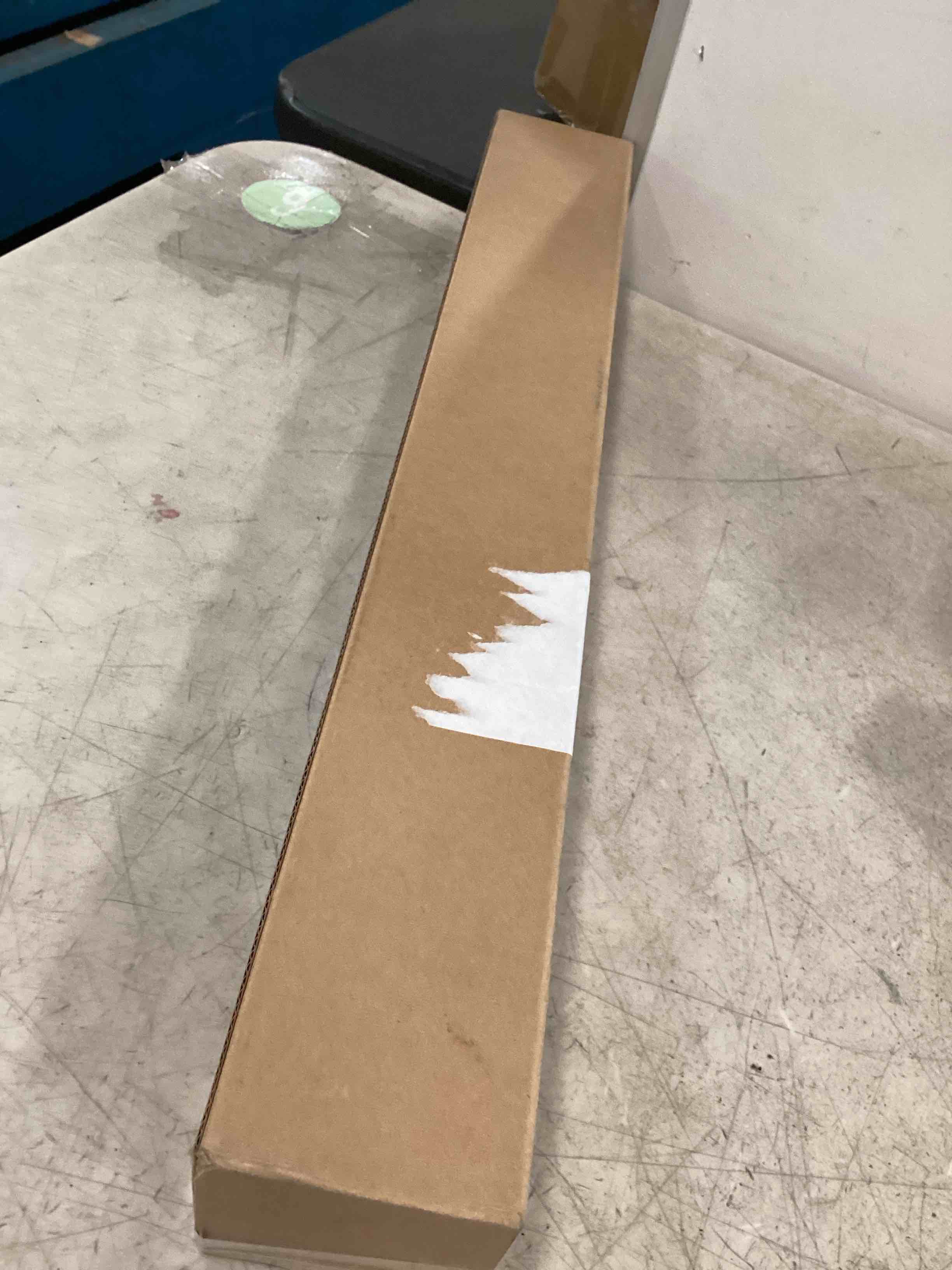 https://s3.amazonaws.com/lotting-images-prod/bidfta/PPE1299339_1746631866486.jpeg