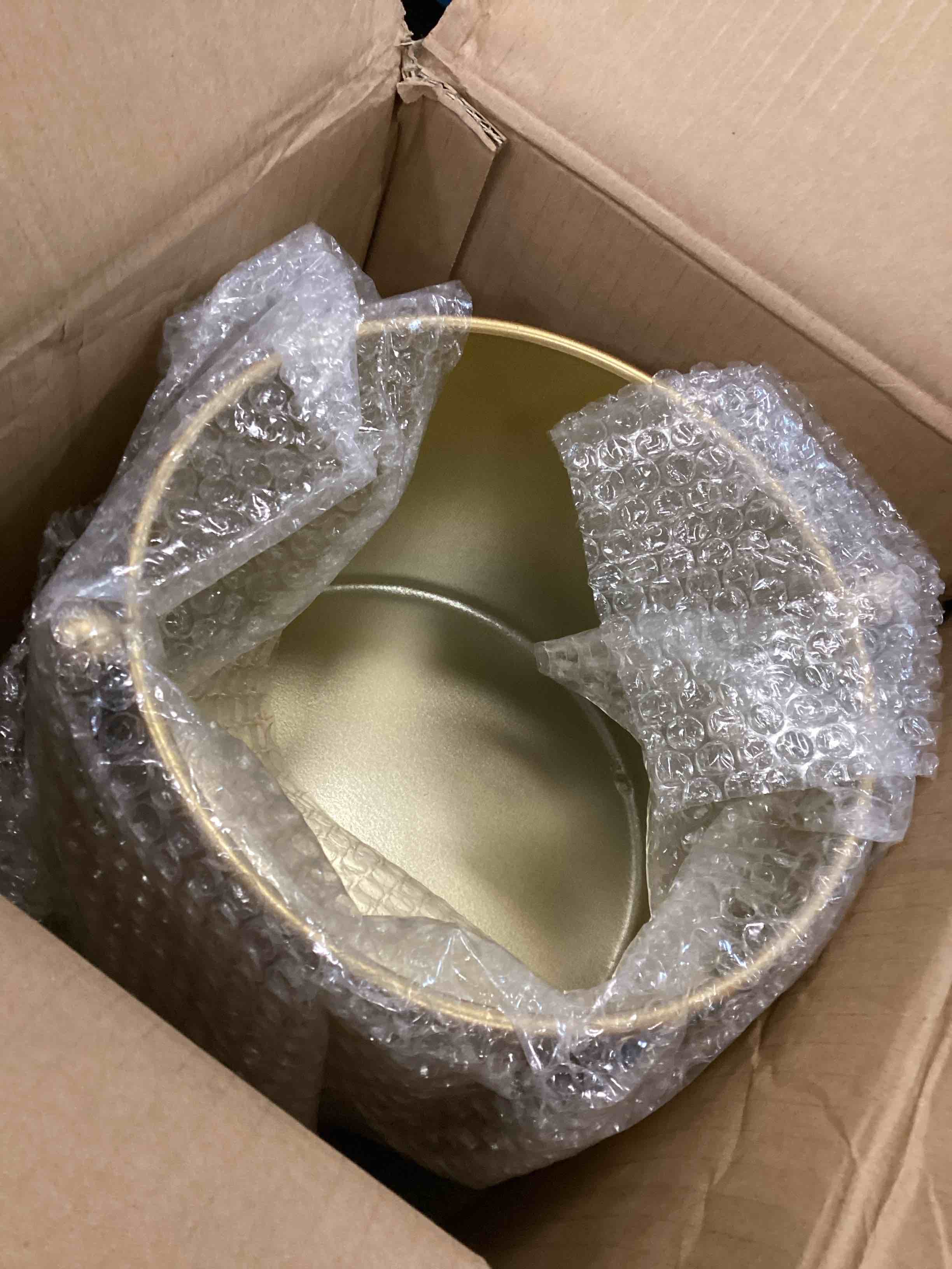 https://s3.amazonaws.com/lotting-images-prod/bidfta/PPE1299433_1746646947782.jpeg