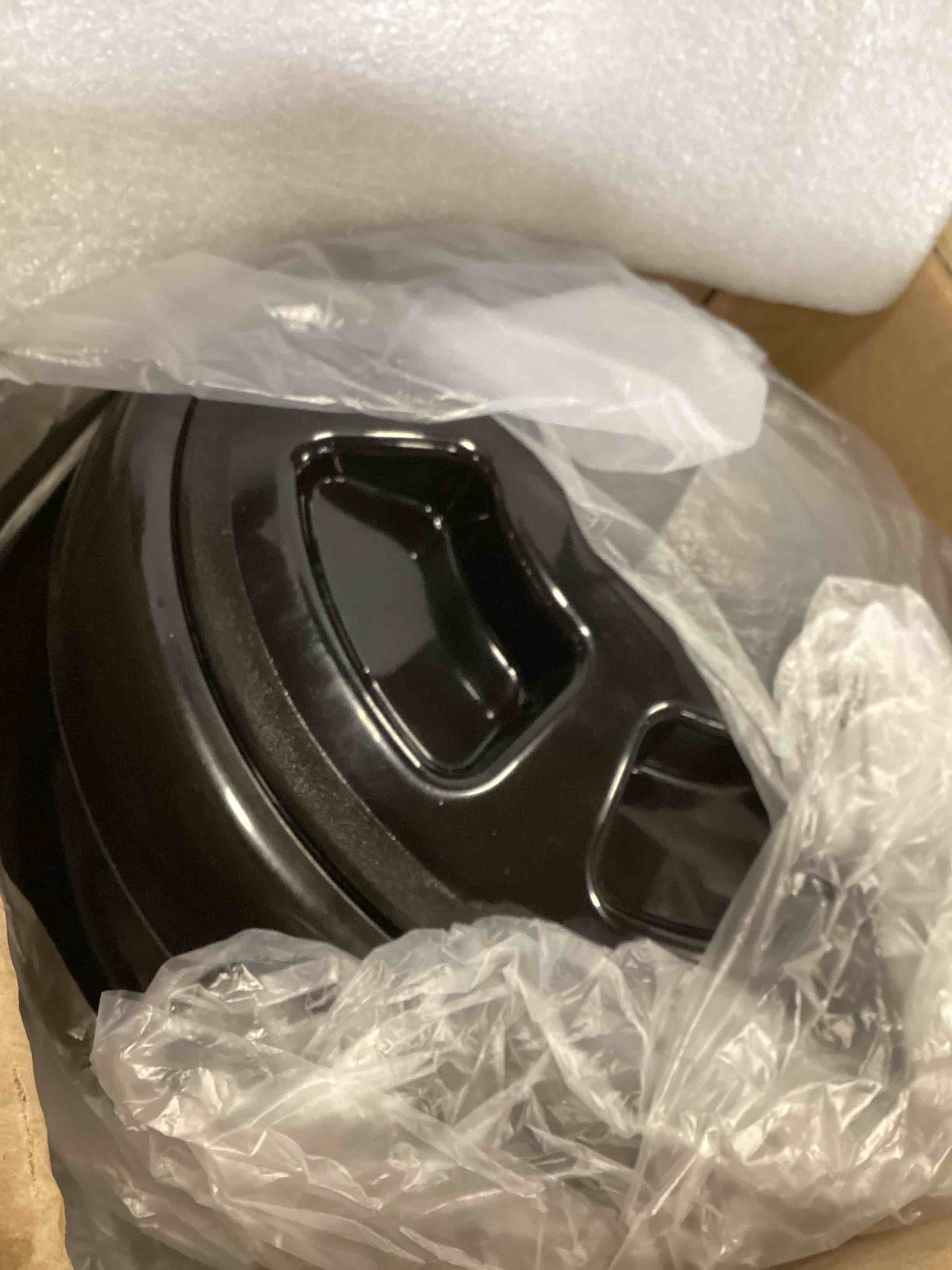 https://s3.amazonaws.com/lotting-images-prod/bidfta/PPE1299442_1746648792181.jpeg