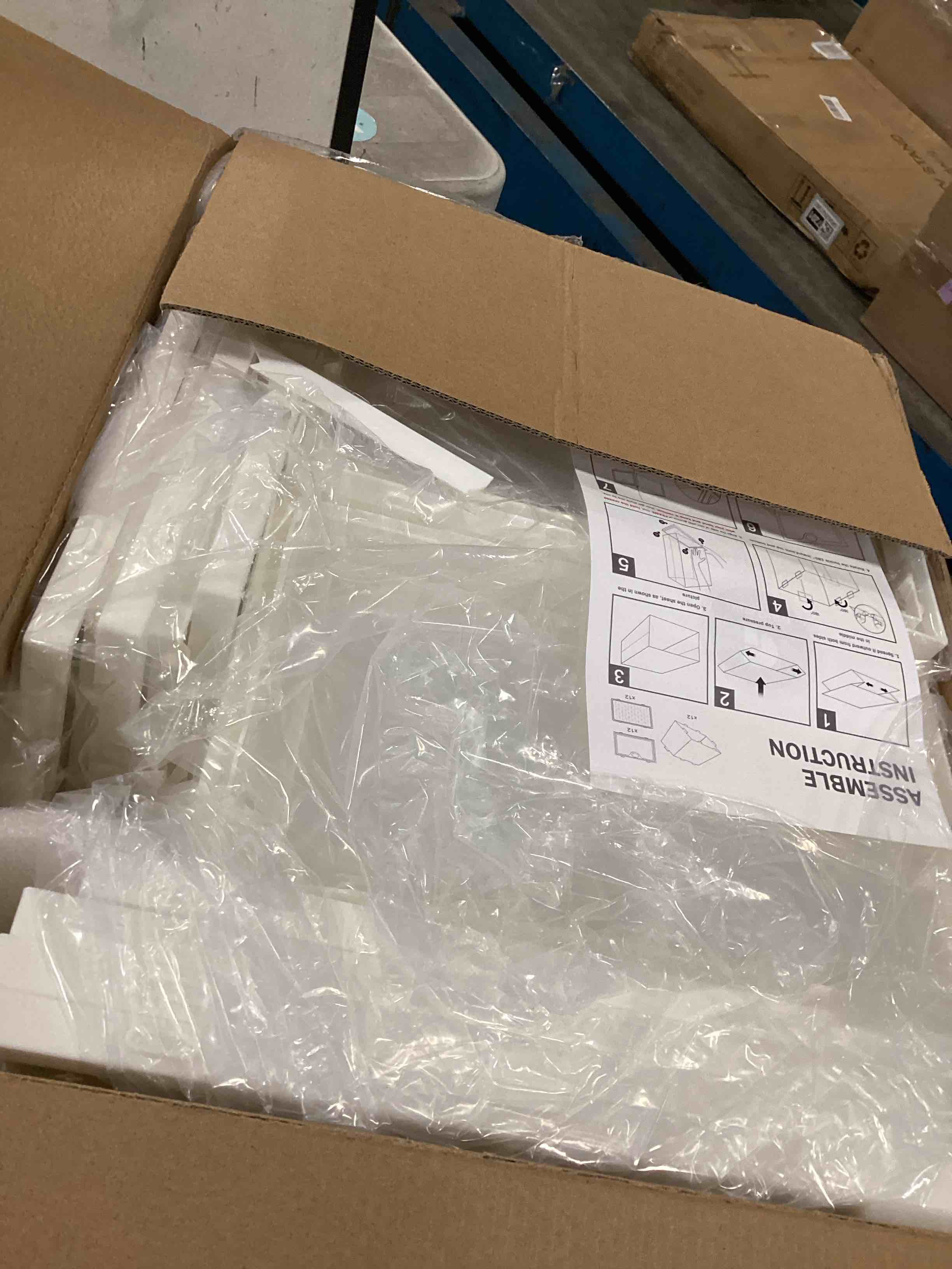 https://s3.amazonaws.com/lotting-images-prod/bidfta/PPE1299594_1746725690185.jpeg