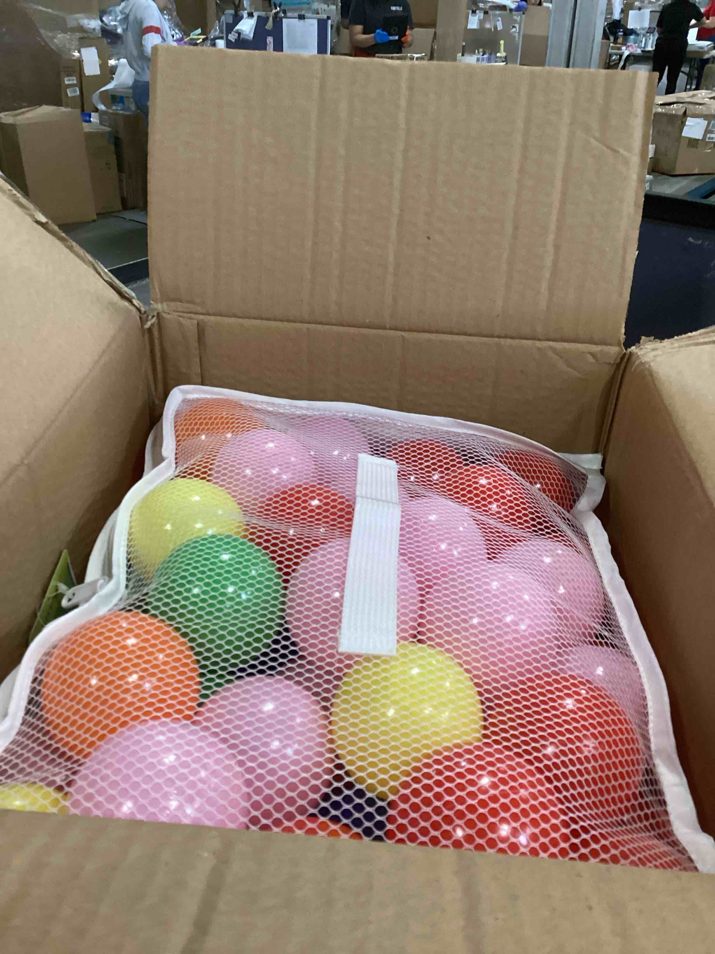 https://s3.amazonaws.com/lotting-images-prod/bidfta/PPE1299870_1746816093101.jpeg