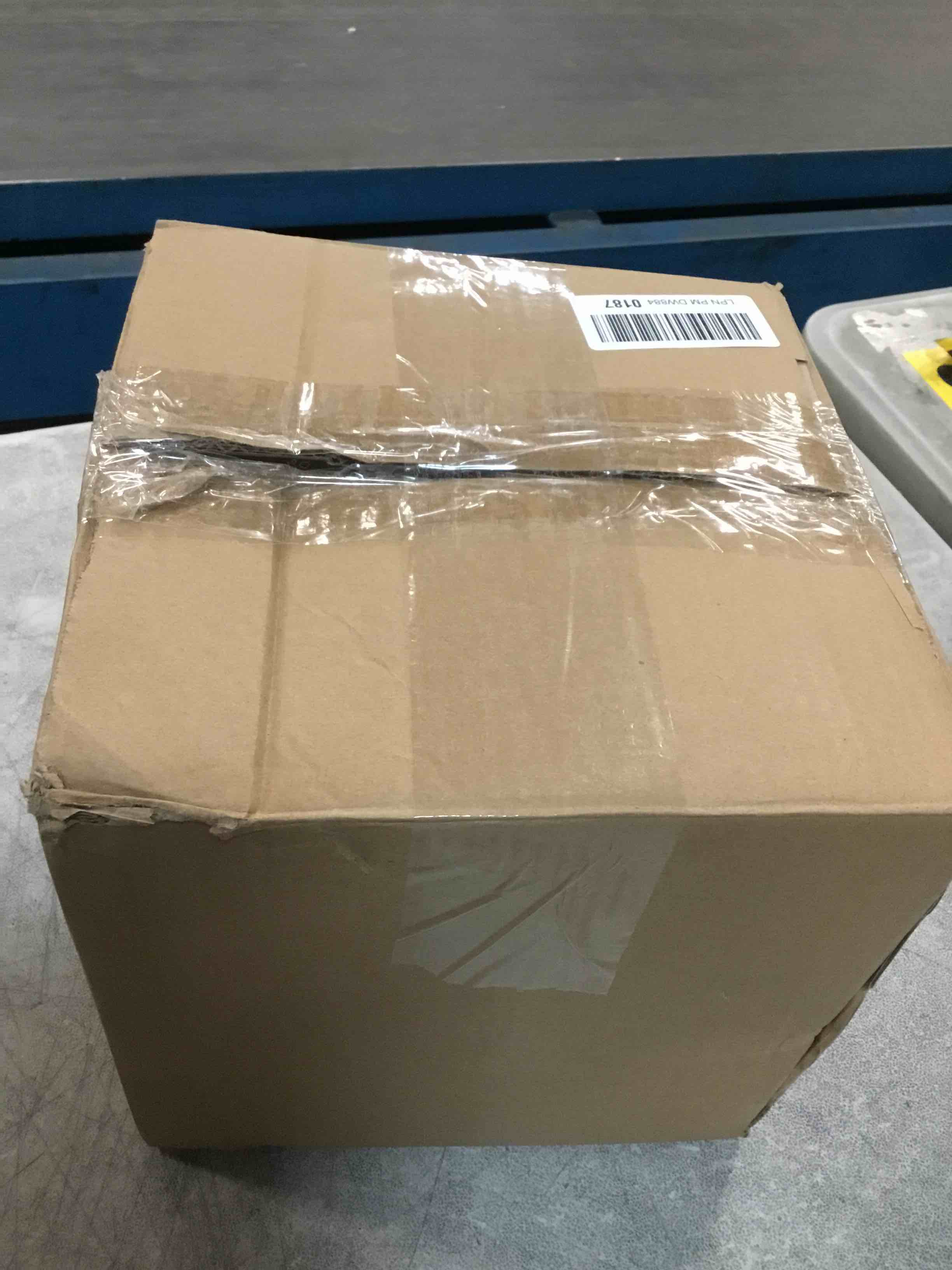 https://s3.amazonaws.com/lotting-images-prod/bidfta/PPE1300303_1744637740152.jpeg