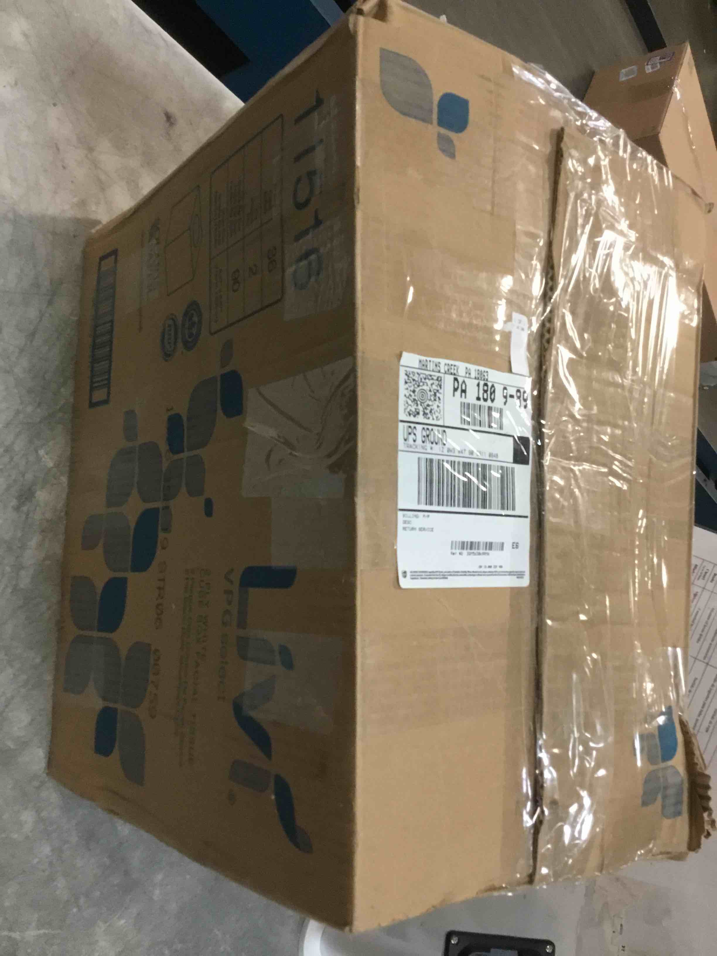 https://s3.amazonaws.com/lotting-images-prod/bidfta/PPE1300472_1744719995447.jpeg