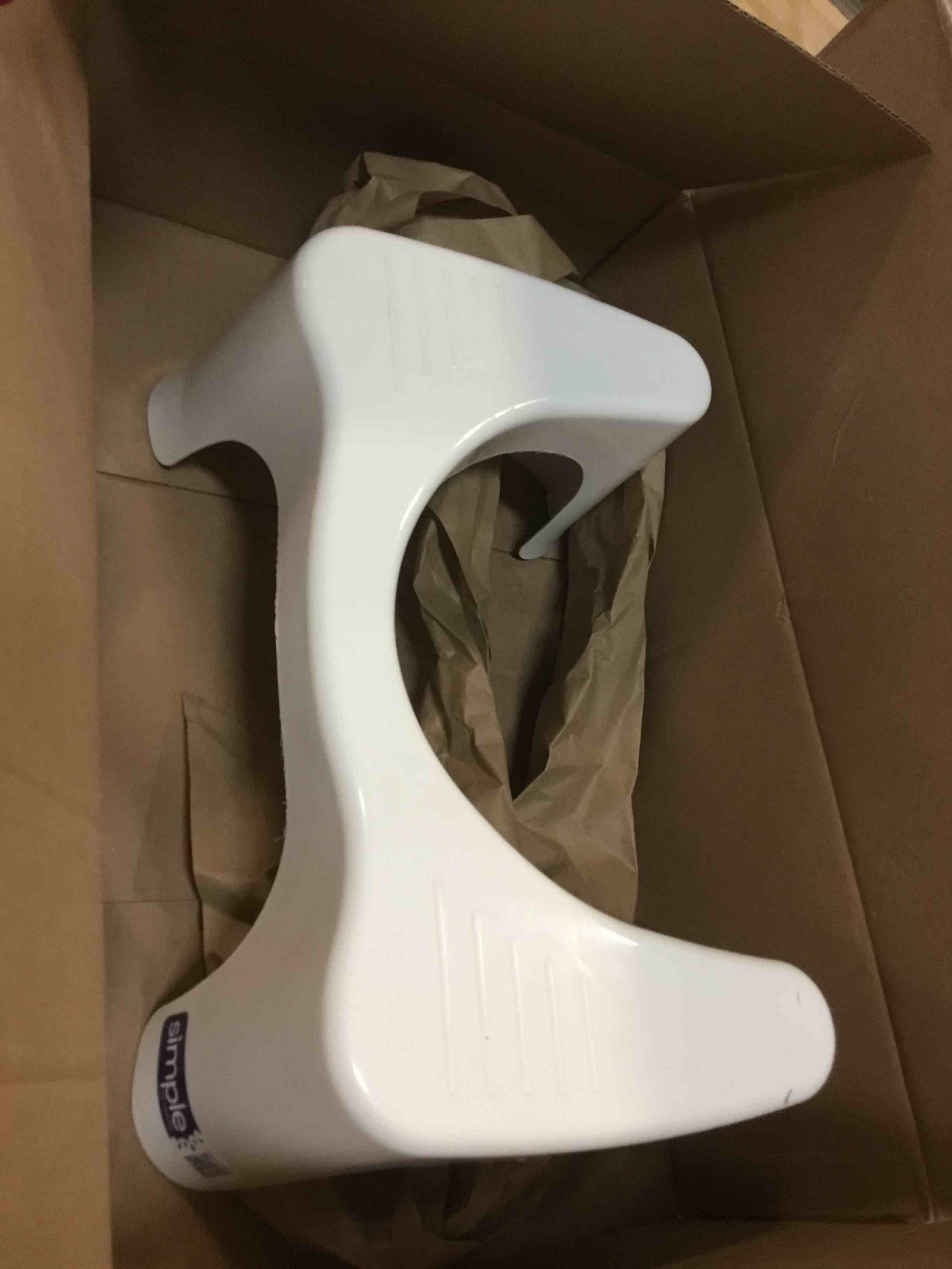 https://s3.amazonaws.com/lotting-images-prod/bidfta/PPE1300551_1744728364349.jpeg
