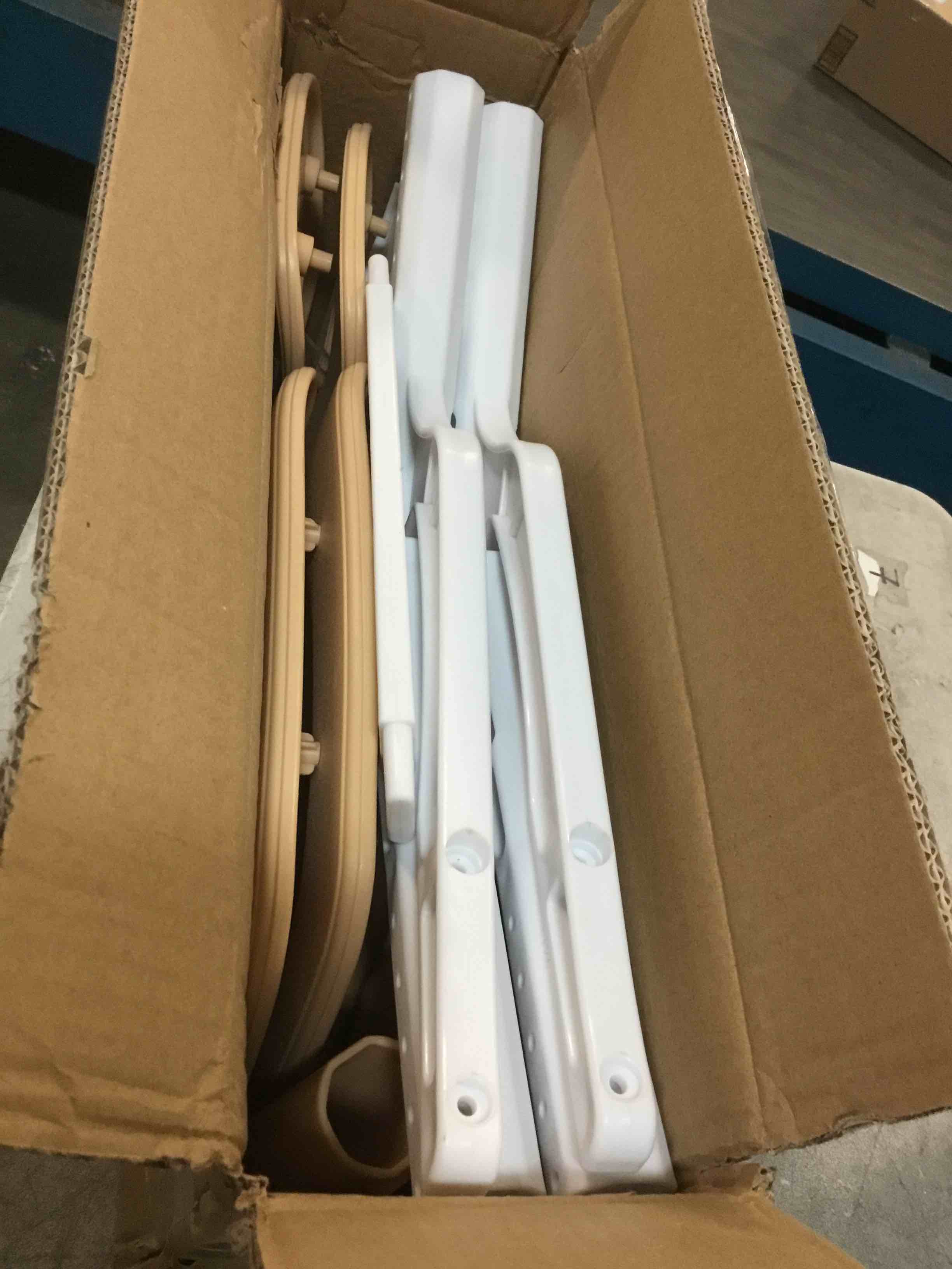 https://s3.amazonaws.com/lotting-images-prod/bidfta/PPE1300563_1744730001140.jpeg