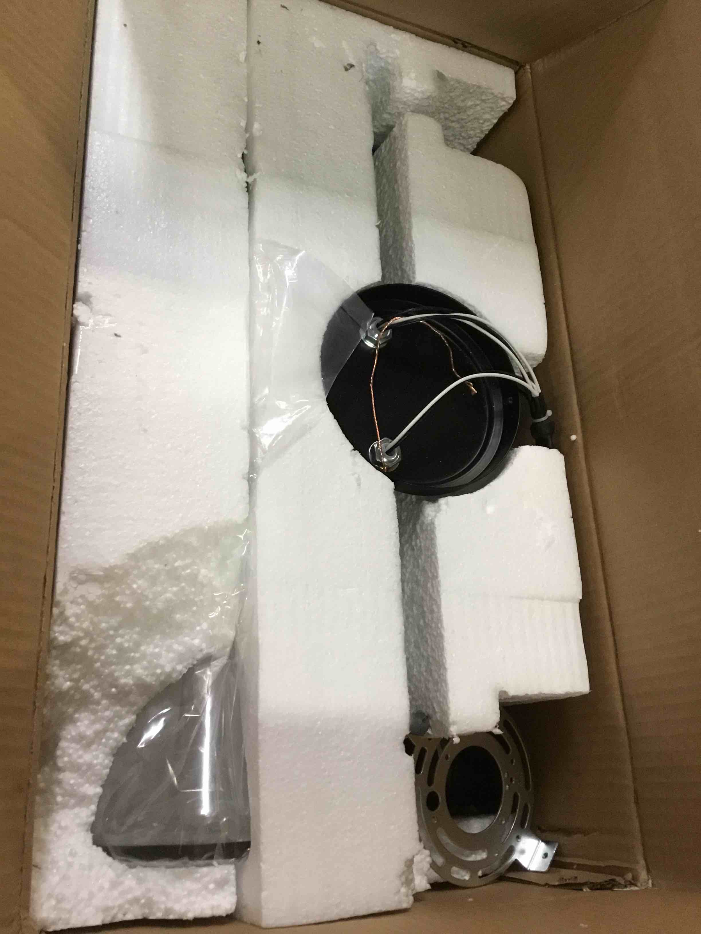 https://s3.amazonaws.com/lotting-images-prod/bidfta/PPE1300948_1744893883953.jpeg
