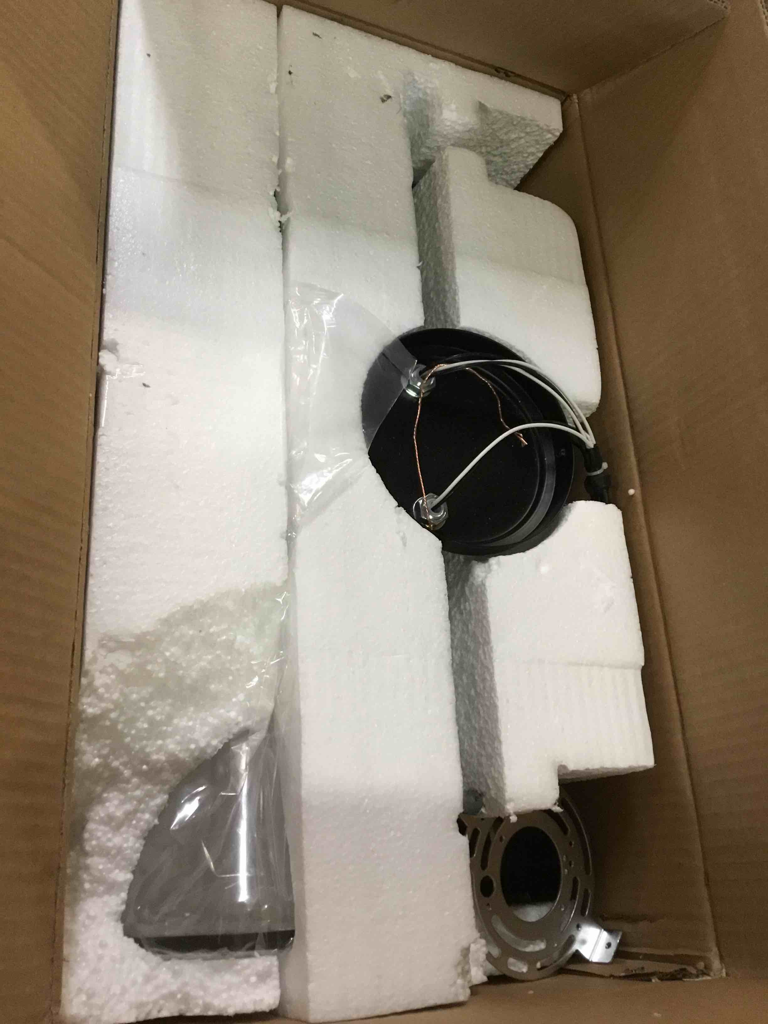 https://s3.amazonaws.com/lotting-images-prod/bidfta/PPE1300948_1744893884914.jpeg