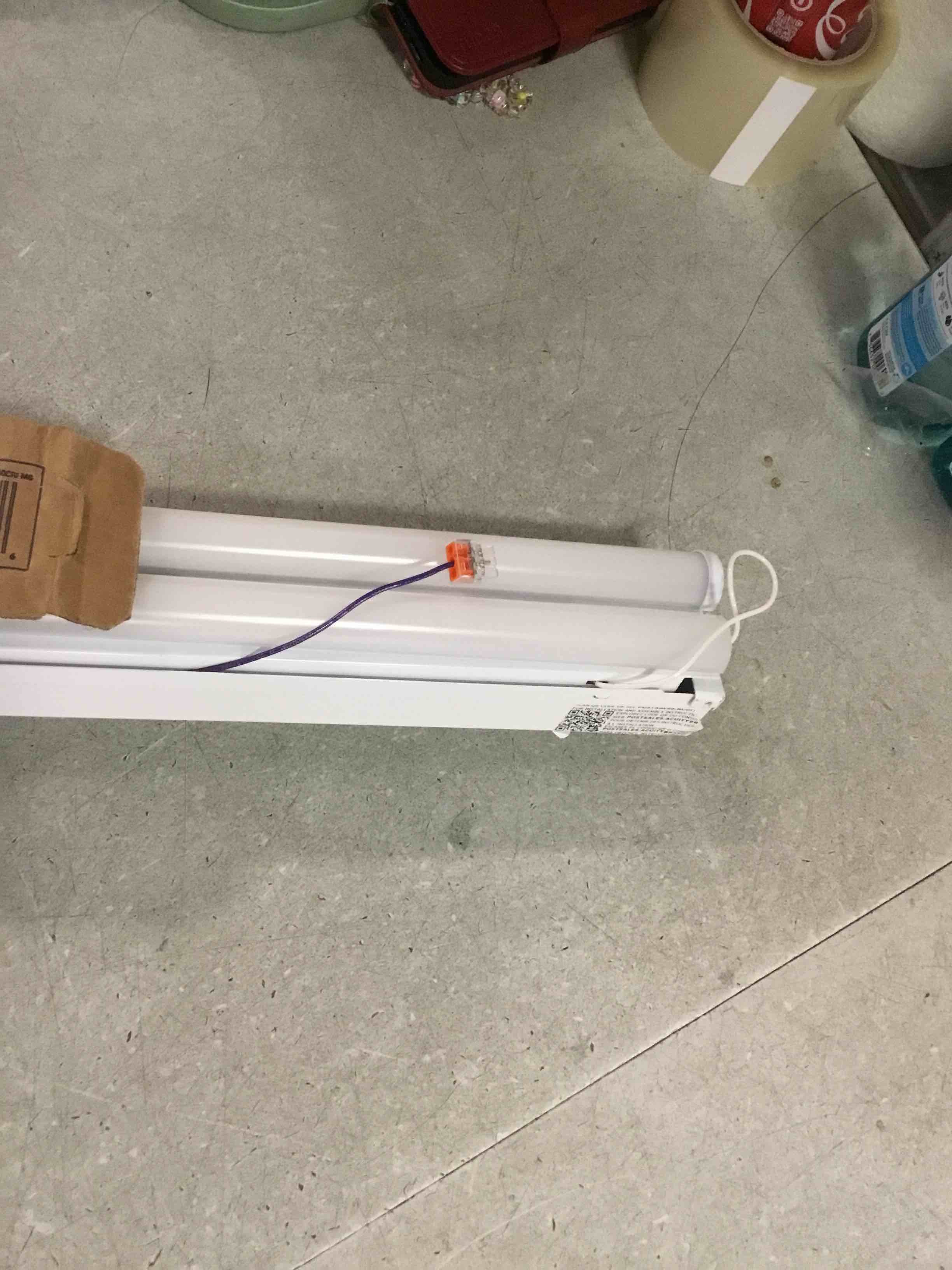 https://s3.amazonaws.com/lotting-images-prod/bidfta/PPE1301130_1744977945308.jpeg