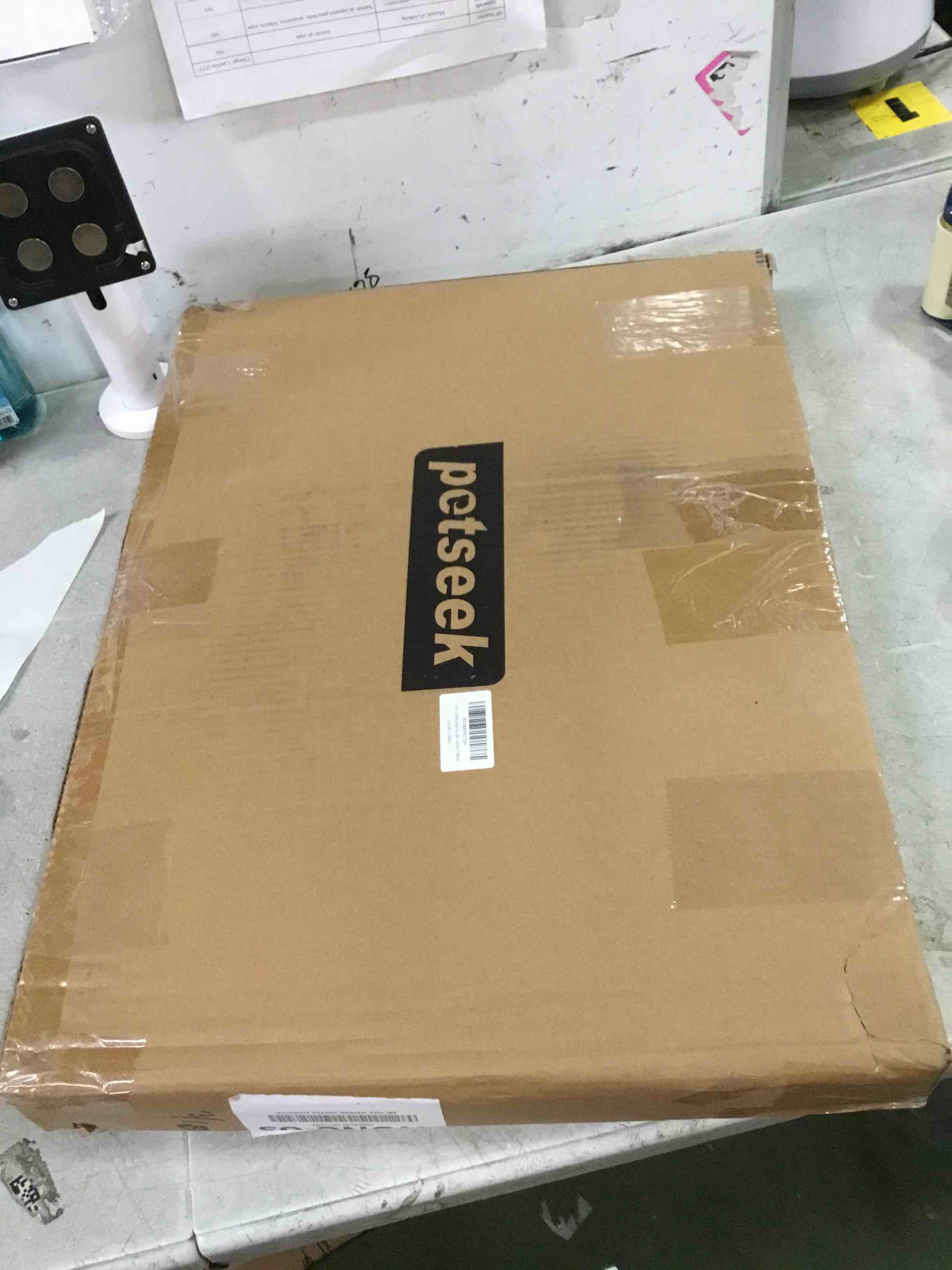 https://s3.amazonaws.com/lotting-images-prod/bidfta/PPE1301171_1744981540361.jpeg