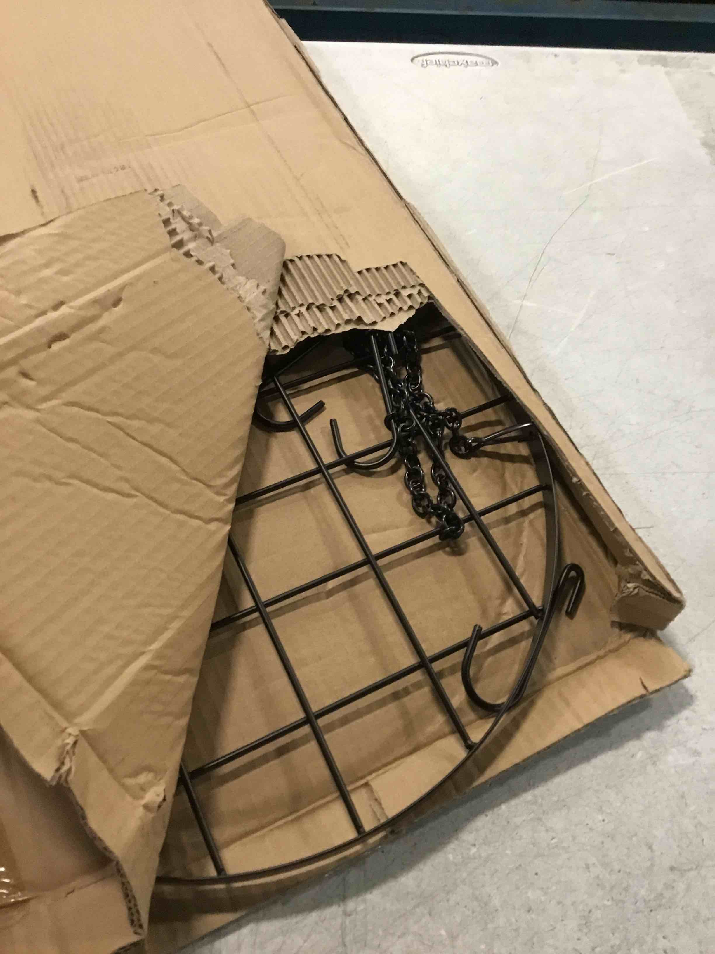 https://s3.amazonaws.com/lotting-images-prod/bidfta/PPE1302357_1745846516327.jpeg