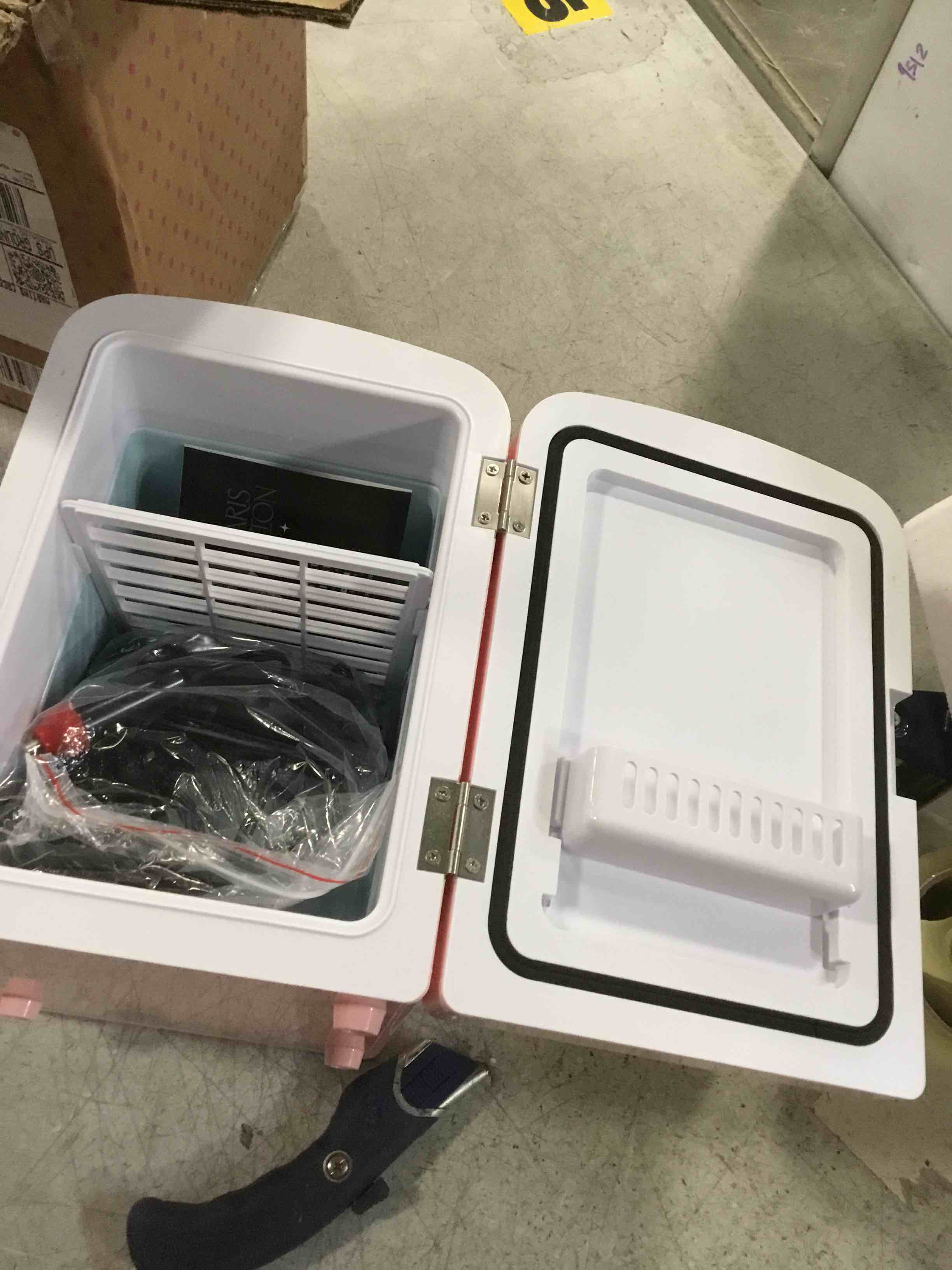 https://s3.amazonaws.com/lotting-images-prod/bidfta/PPE1302899_1746208595188.jpeg