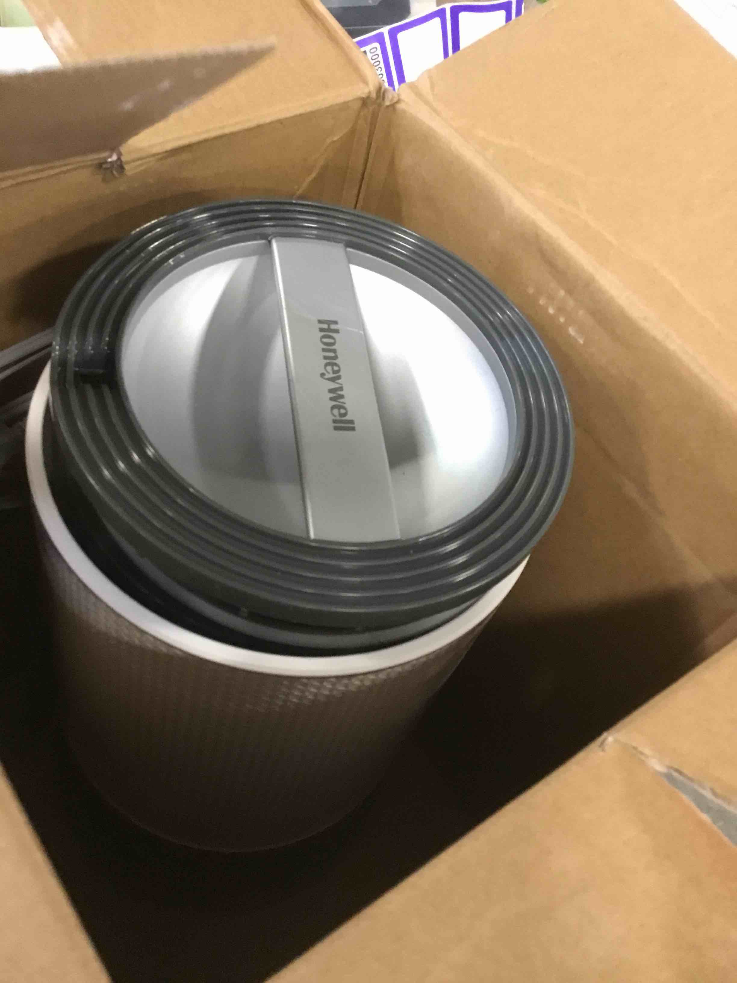 https://s3.amazonaws.com/lotting-images-prod/bidfta/PPE1302996_1746453261869.jpeg