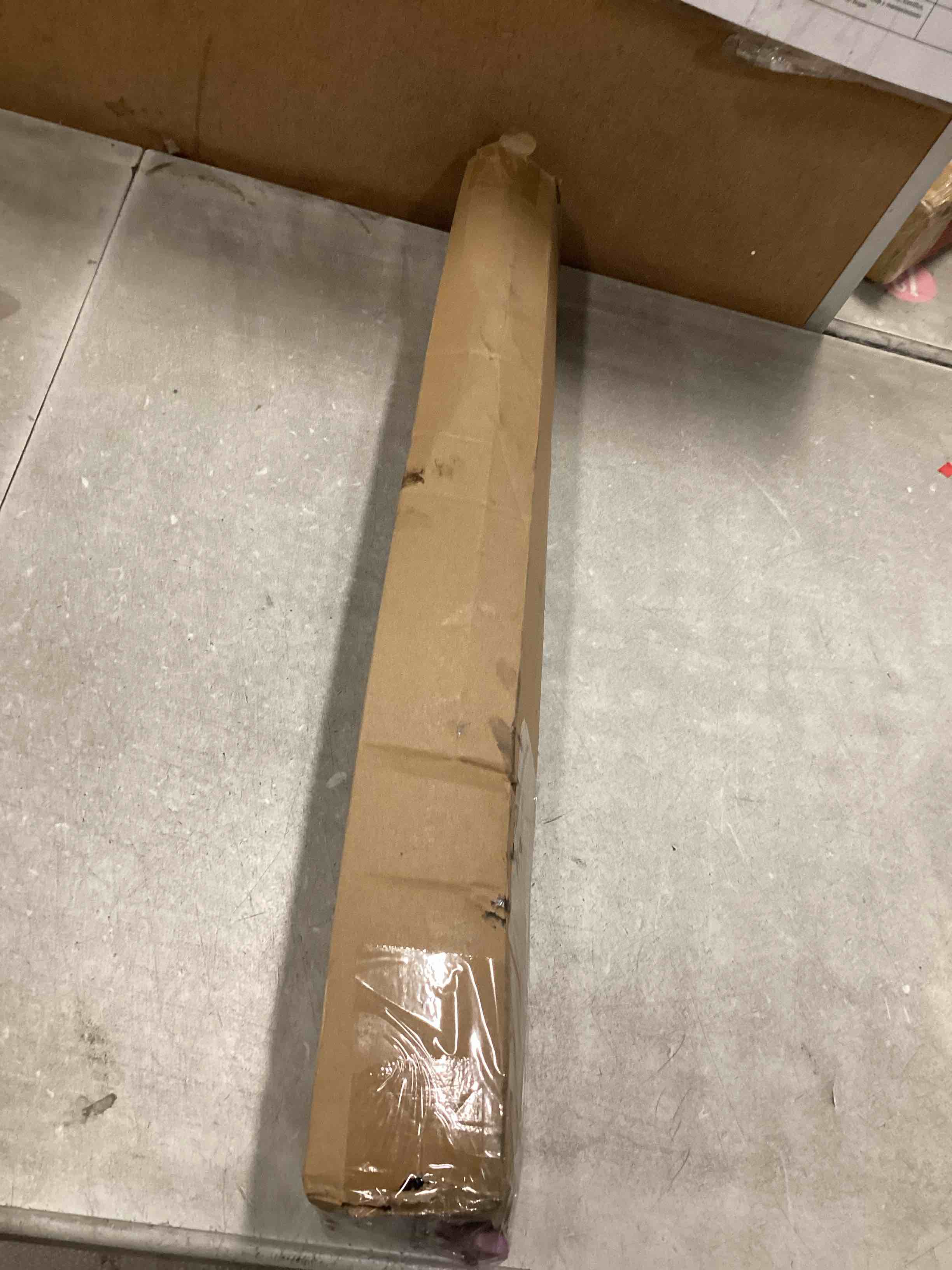 https://s3.amazonaws.com/lotting-images-prod/bidfta/PPE1303372_1744635705884.jpeg
