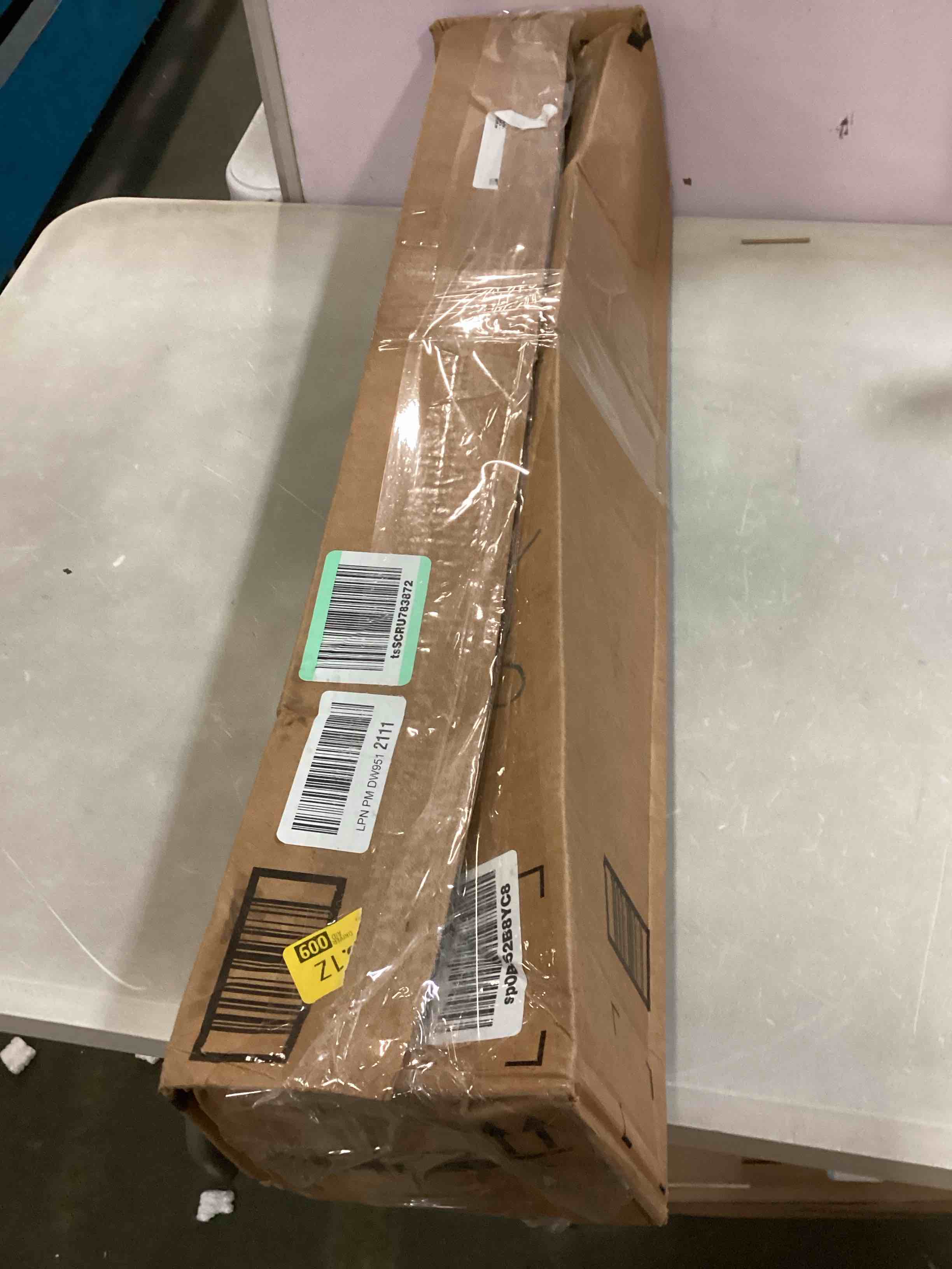 https://s3.amazonaws.com/lotting-images-prod/bidfta/PPE1304378_1744980717379.jpeg