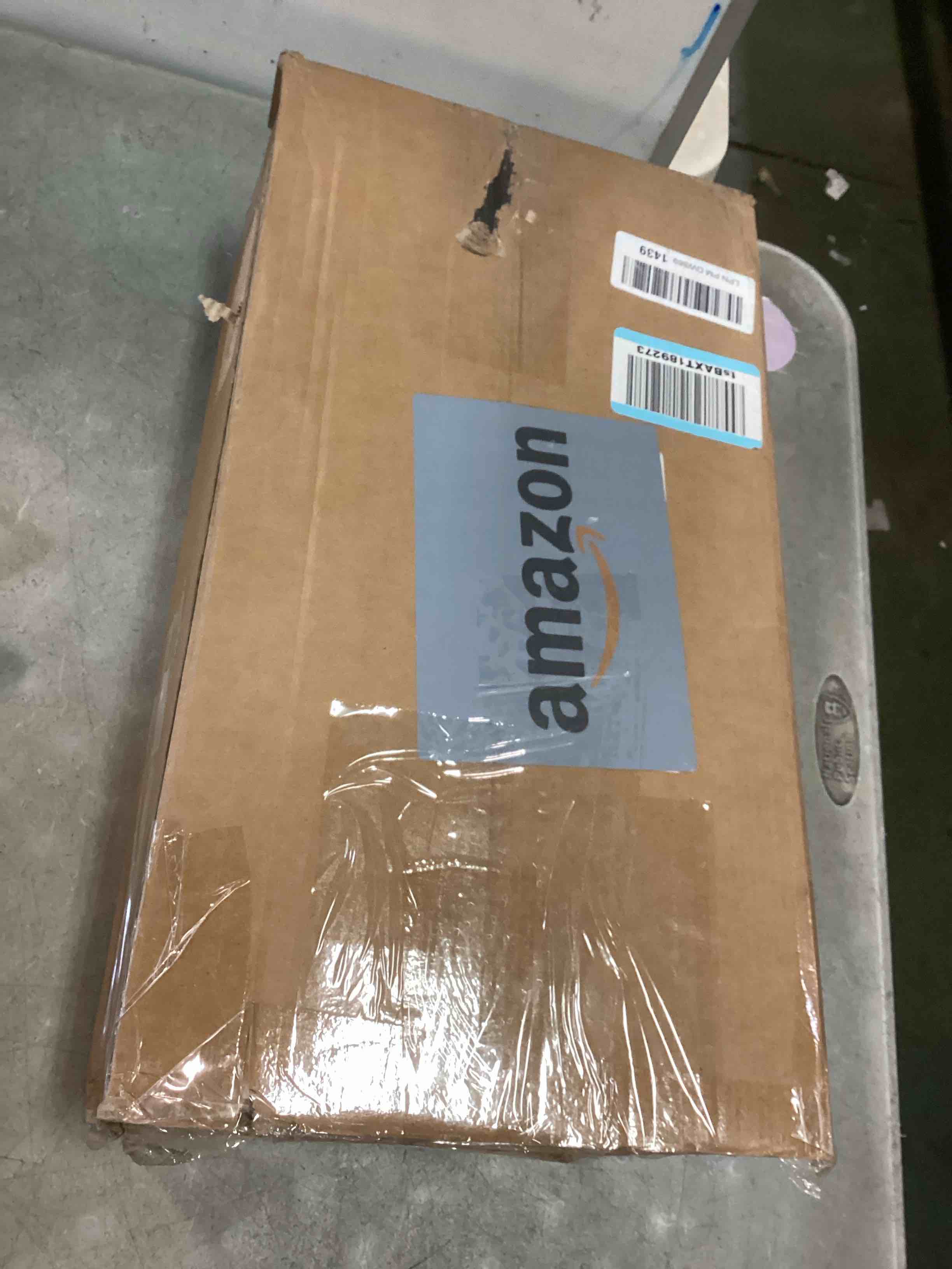 https://s3.amazonaws.com/lotting-images-prod/bidfta/PPE1305014_1745410455871.jpeg