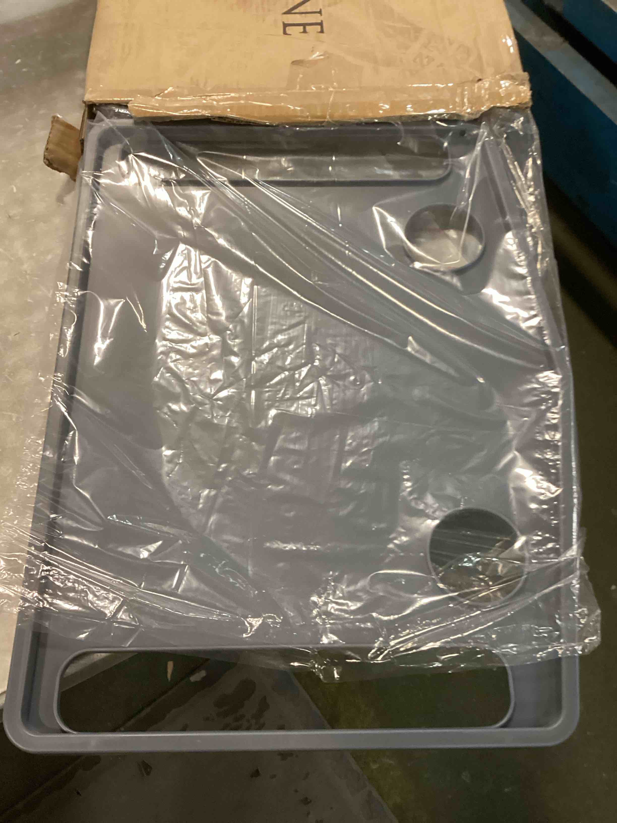 https://s3.amazonaws.com/lotting-images-prod/bidfta/PPE1305677_1745847226386.jpeg
