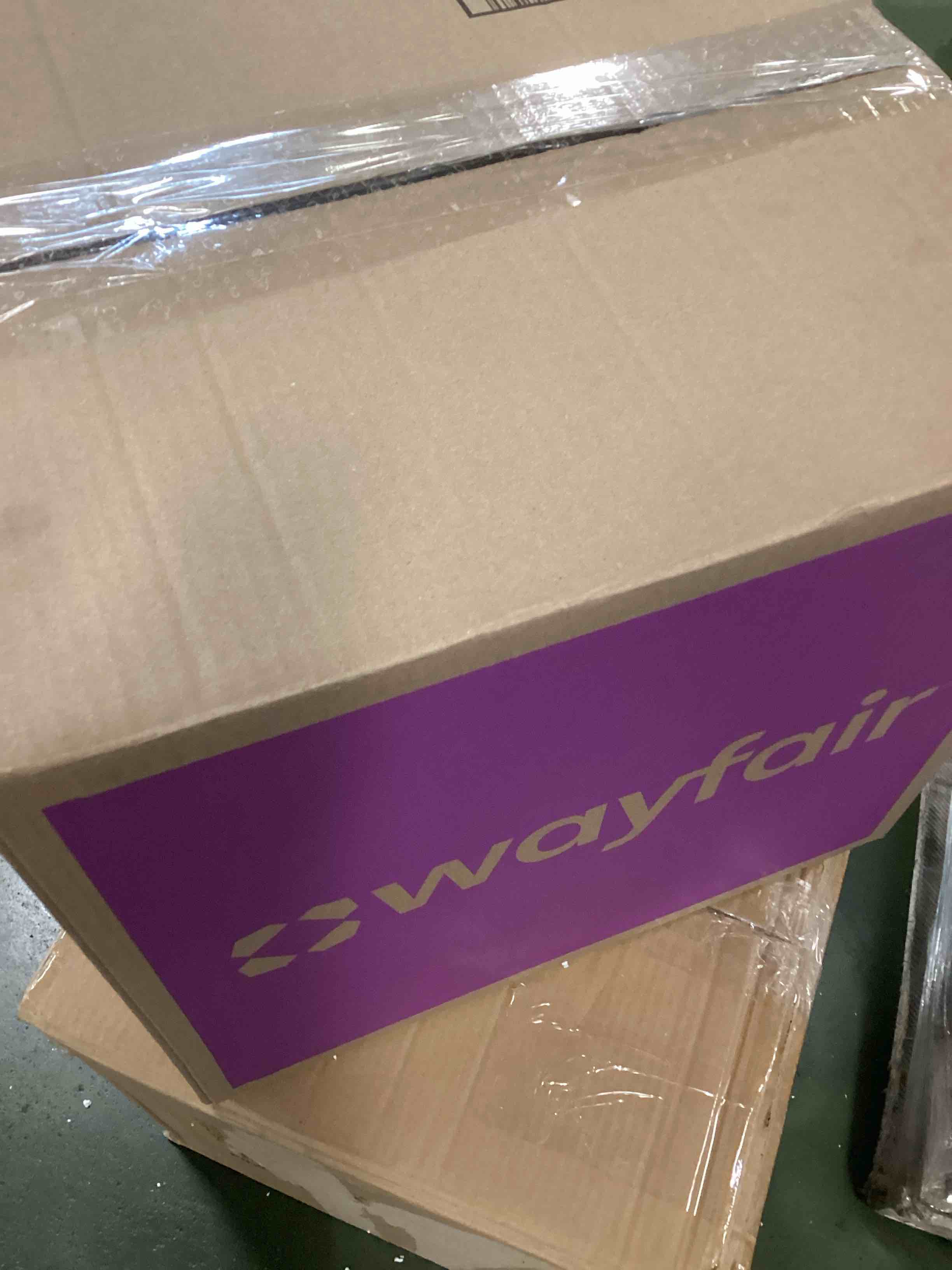 https://s3.amazonaws.com/lotting-images-prod/bidfta/PPE1305745_1745933125601.jpeg