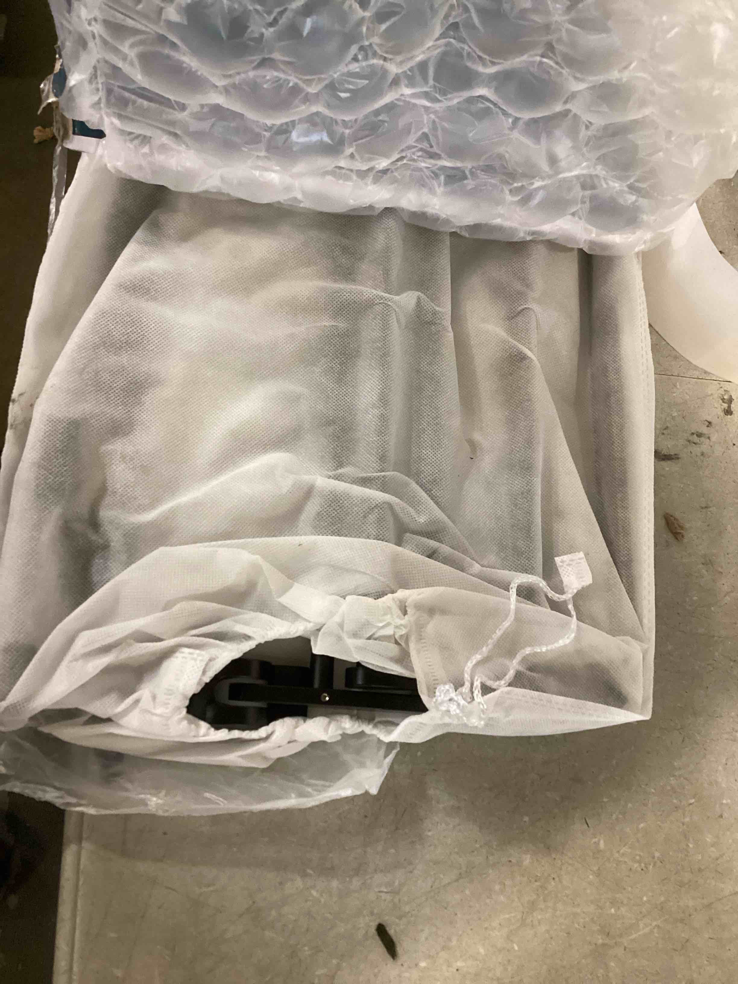 https://s3.amazonaws.com/lotting-images-prod/bidfta/PPE1306086_1744057051927.jpeg