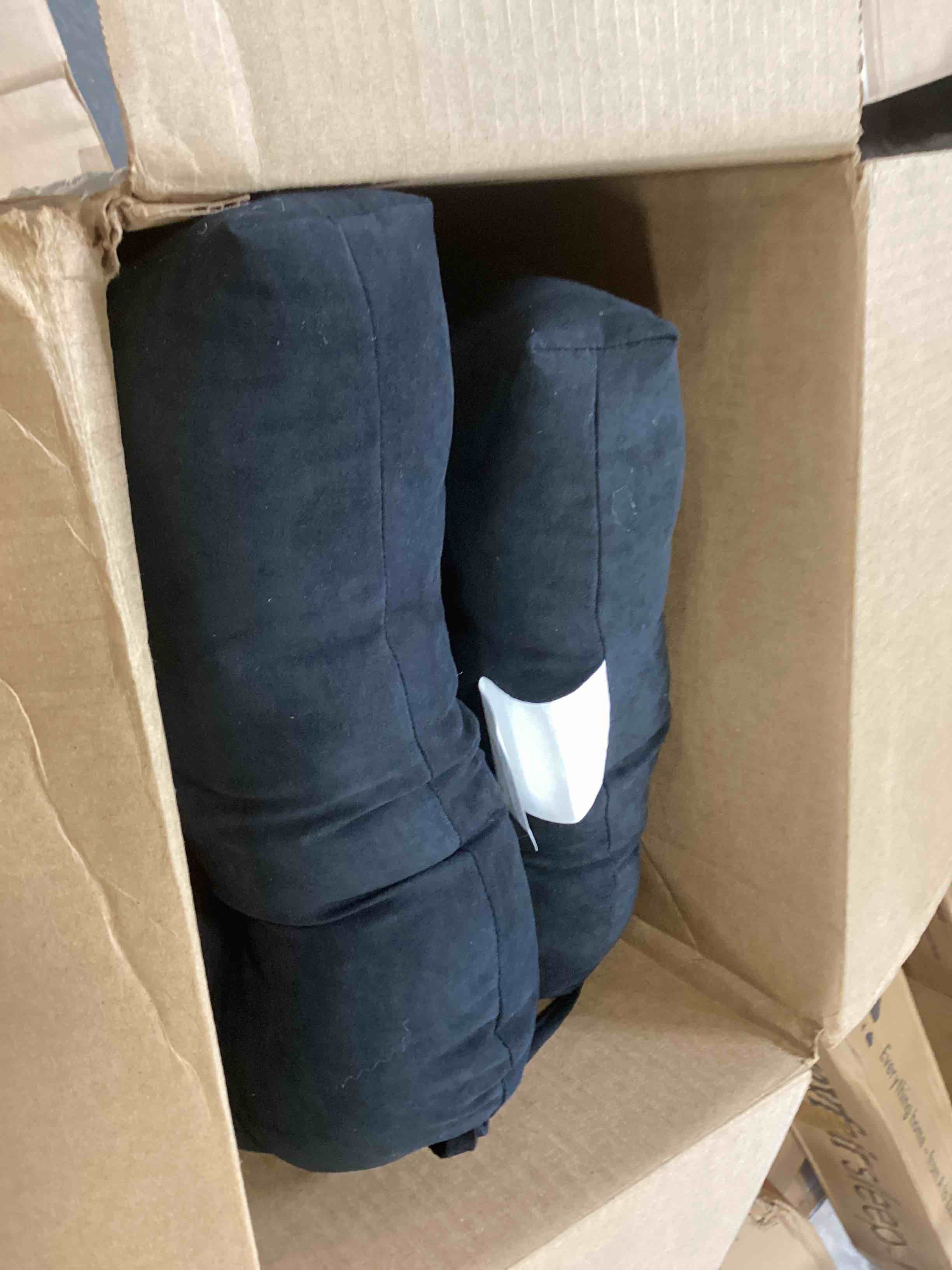https://s3.amazonaws.com/lotting-images-prod/bidfta/PPE1306139_1744140982881.jpeg