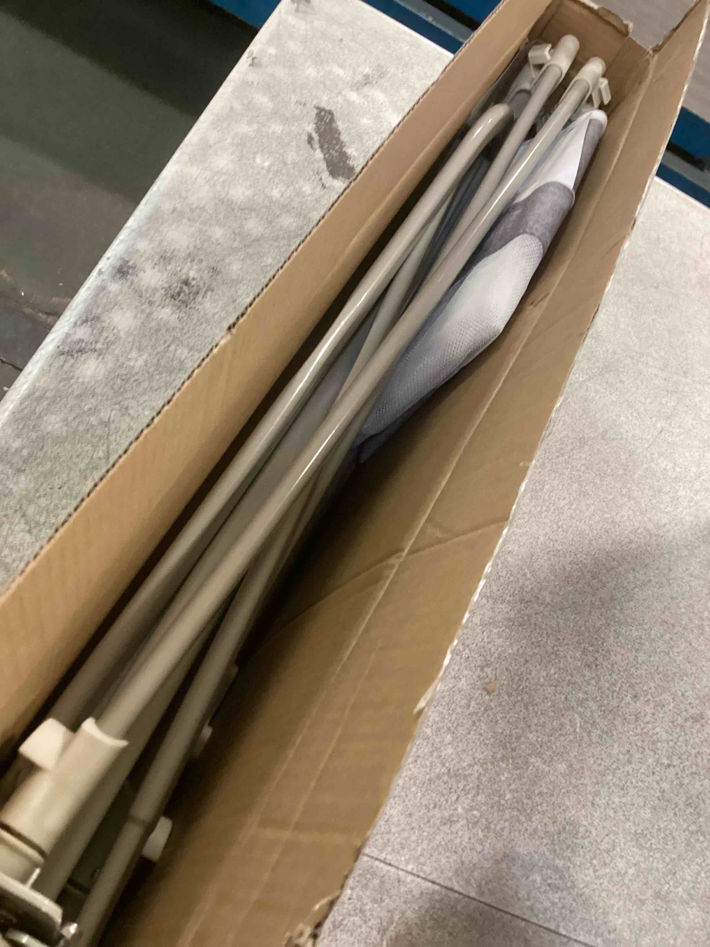 https://s3.amazonaws.com/lotting-images-prod/bidfta/PPE1306860_1744892670265.jpeg