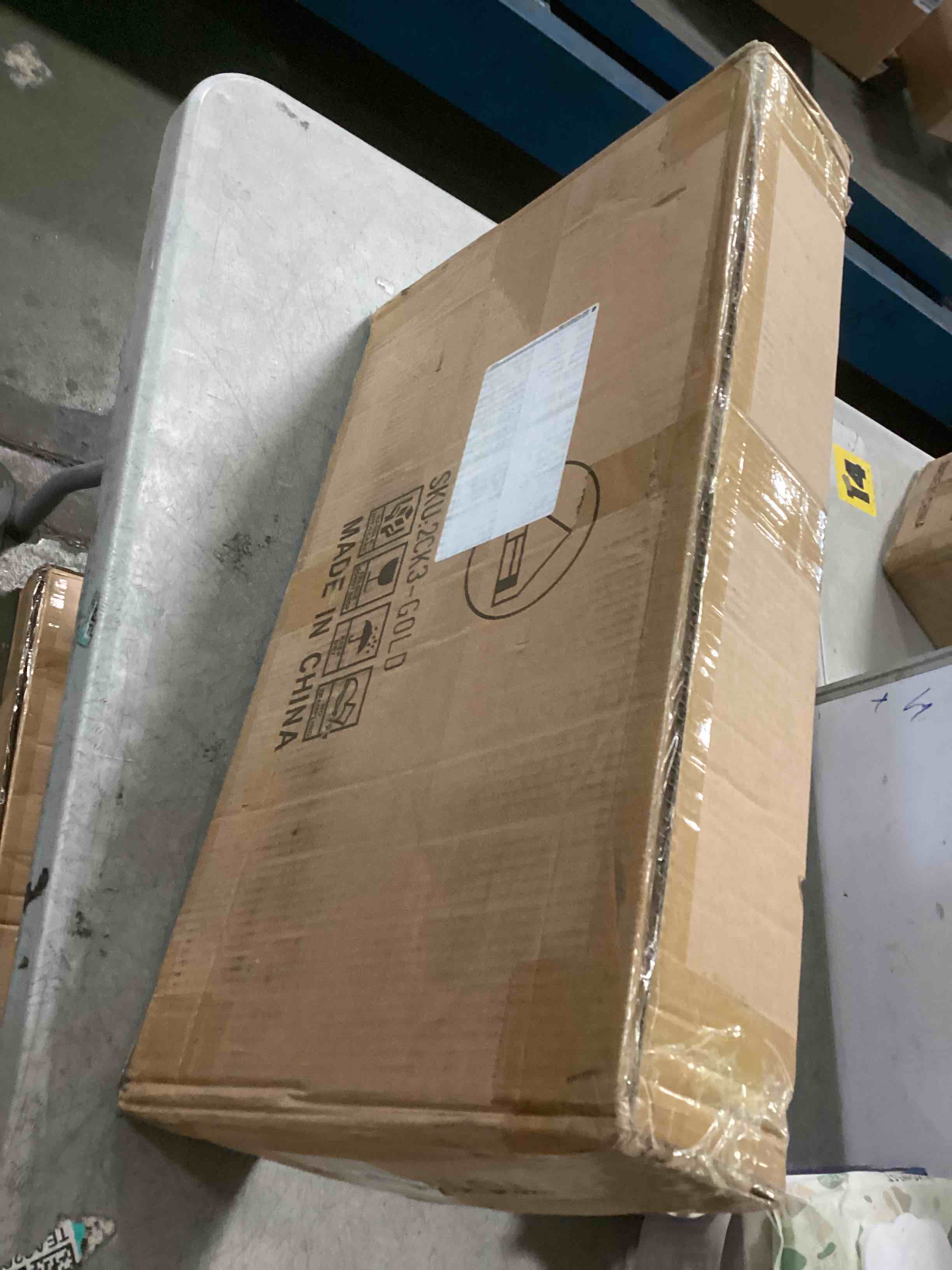 https://s3.amazonaws.com/lotting-images-prod/bidfta/PPE1307659_1745411705956.jpeg