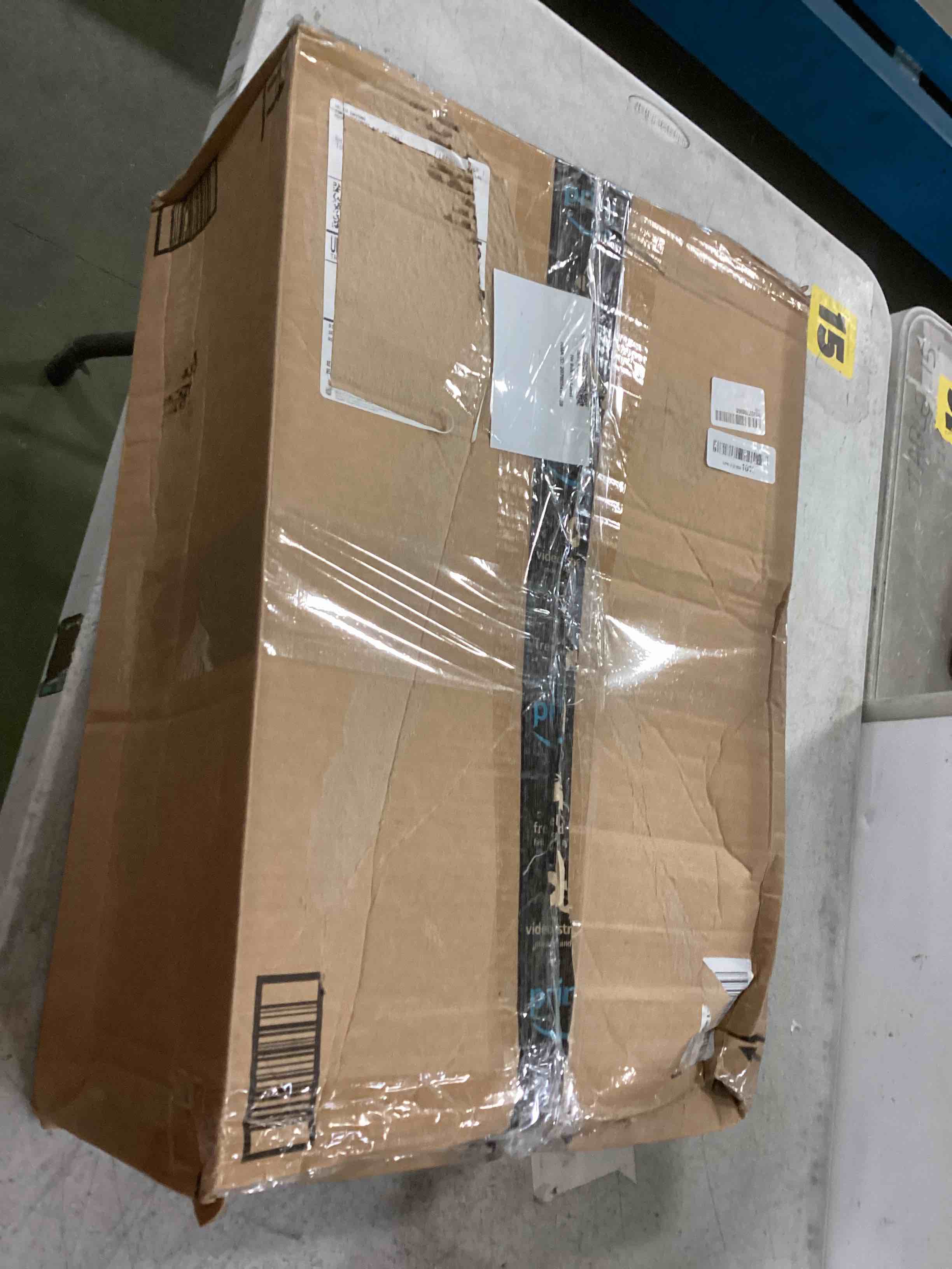 https://s3.amazonaws.com/lotting-images-prod/bidfta/PPE1307869_1745497902917.jpeg