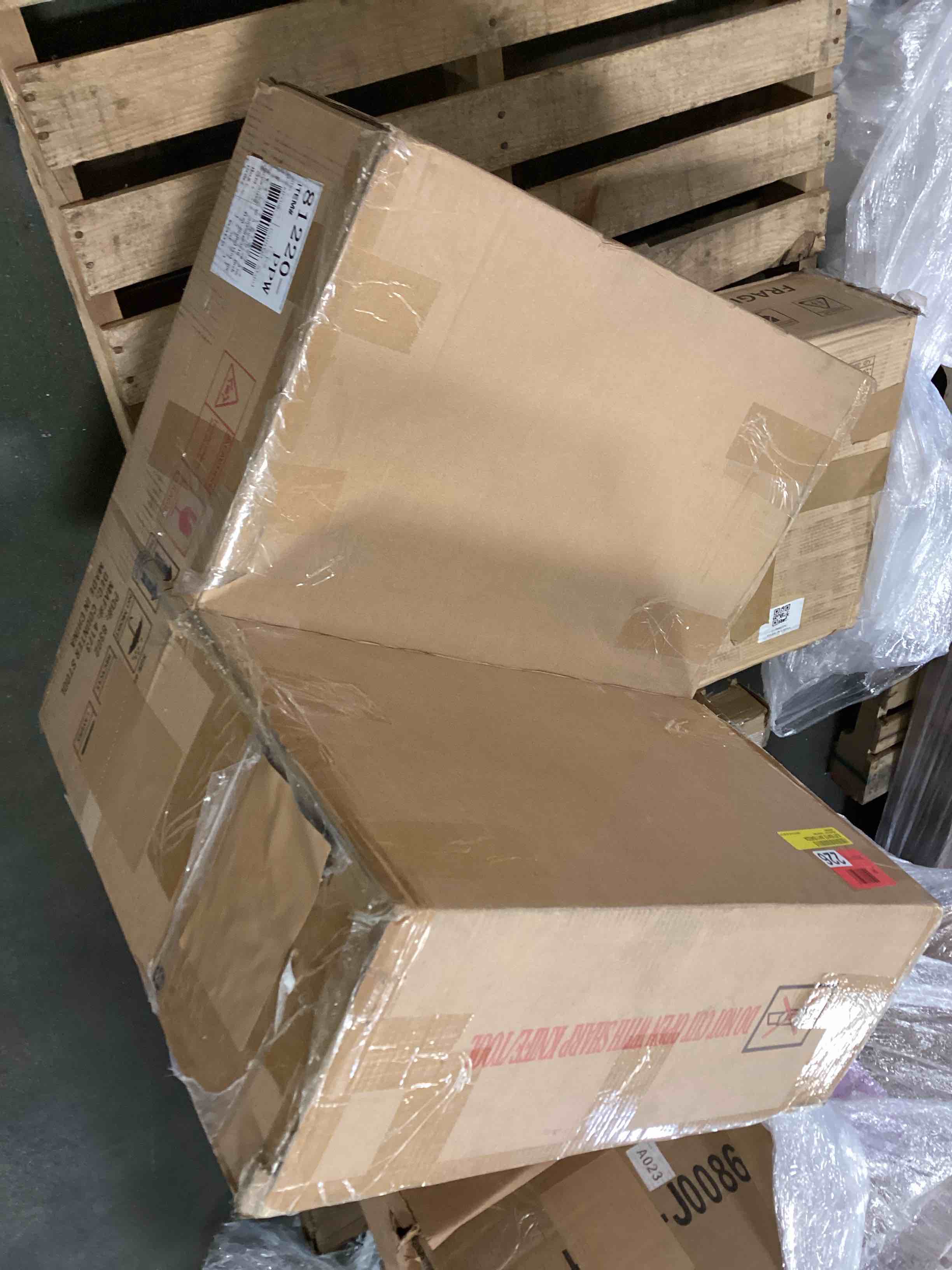 https://s3.amazonaws.com/lotting-images-prod/bidfta/PPE1308710_1746026244714.jpeg