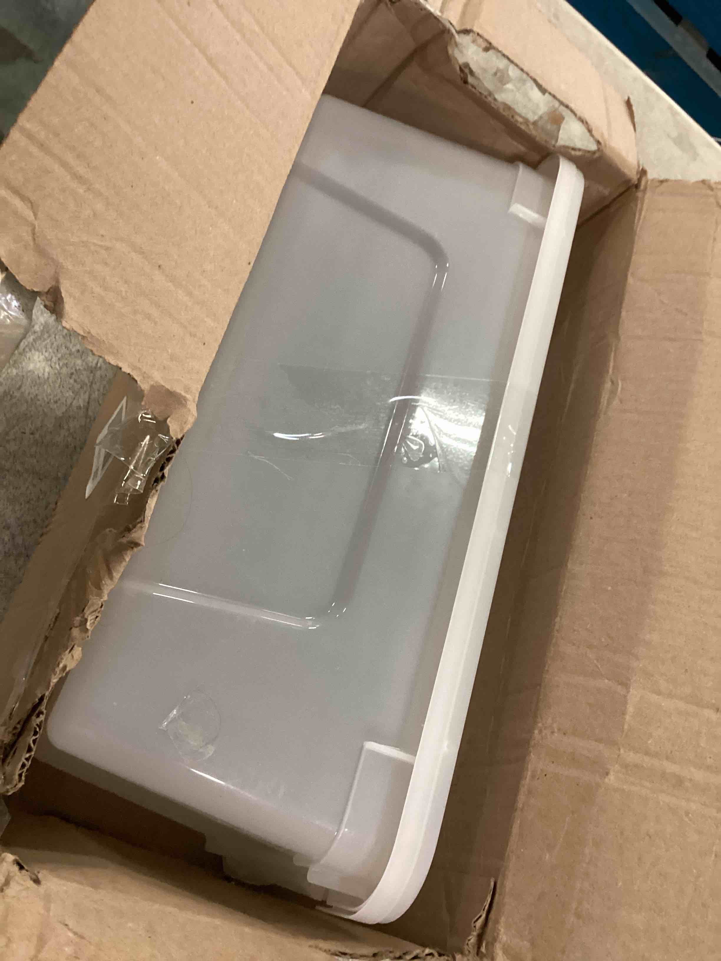 https://s3.amazonaws.com/lotting-images-prod/bidfta/PPE1308770_1746102417984.jpeg