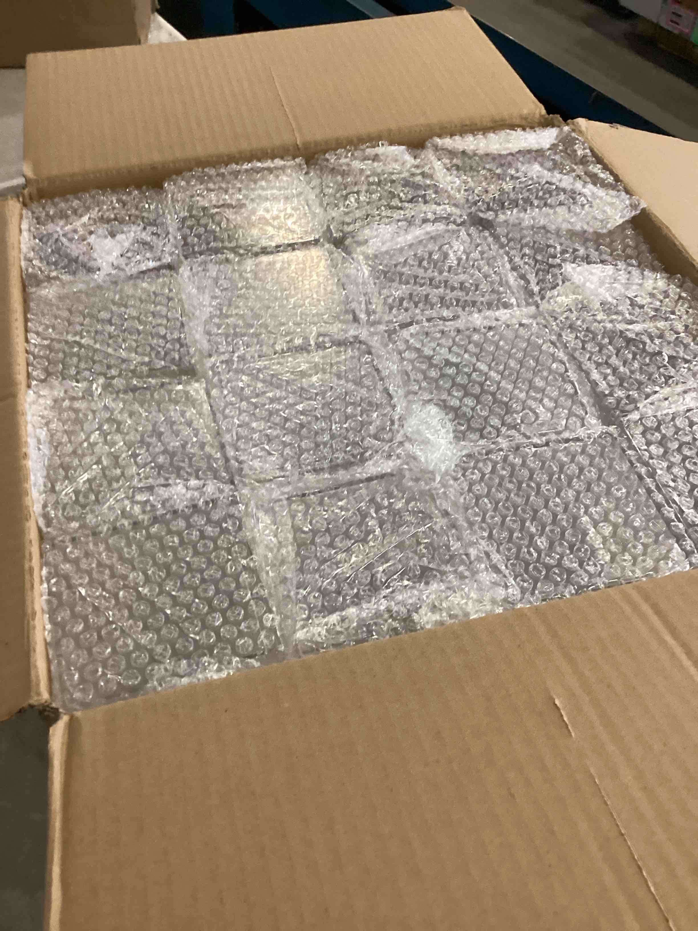 https://s3.amazonaws.com/lotting-images-prod/bidfta/PPE1309784_1744834305291.jpeg