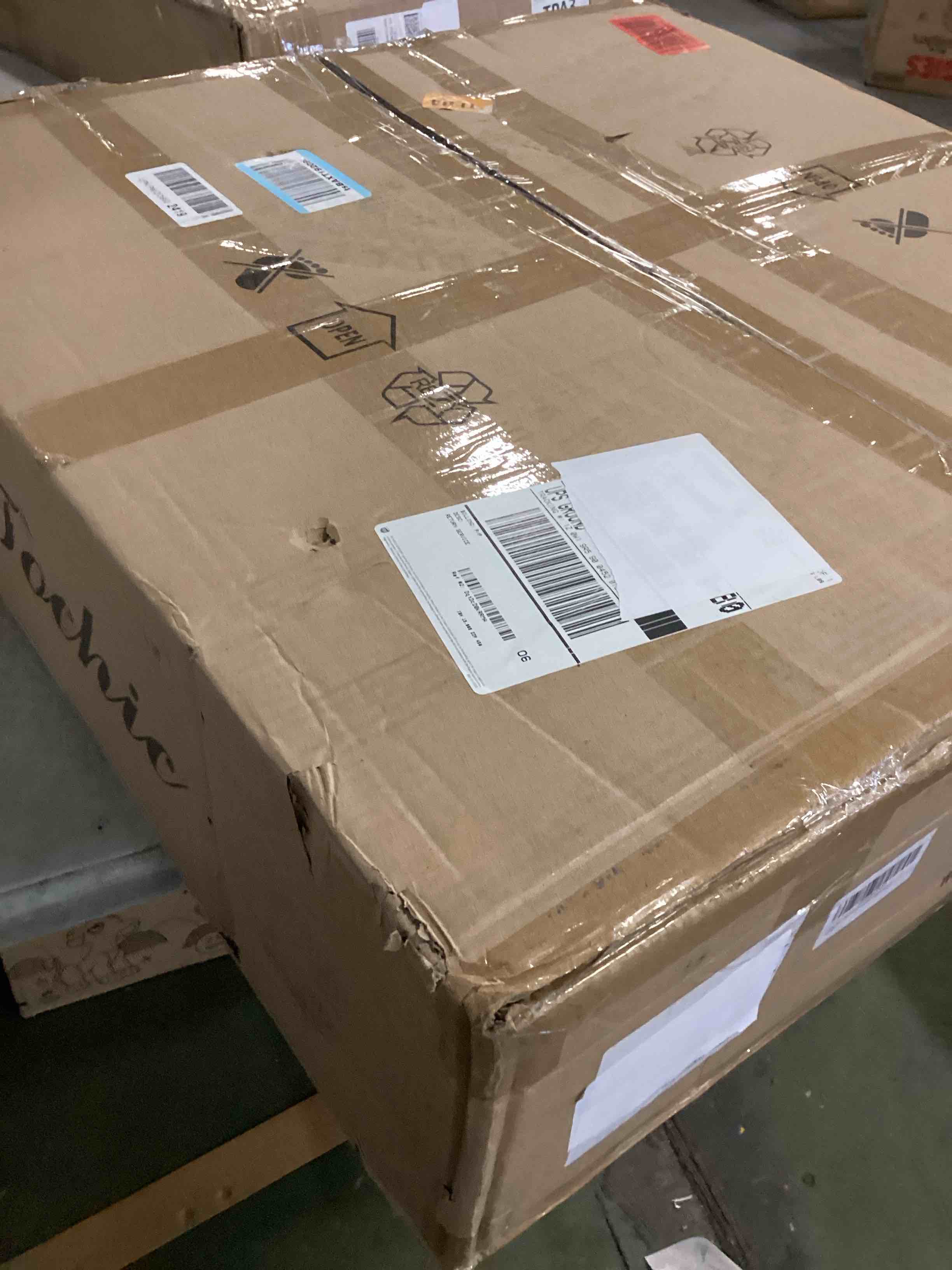 https://s3.amazonaws.com/lotting-images-prod/bidfta/PPE1309873_1744900581330.jpeg