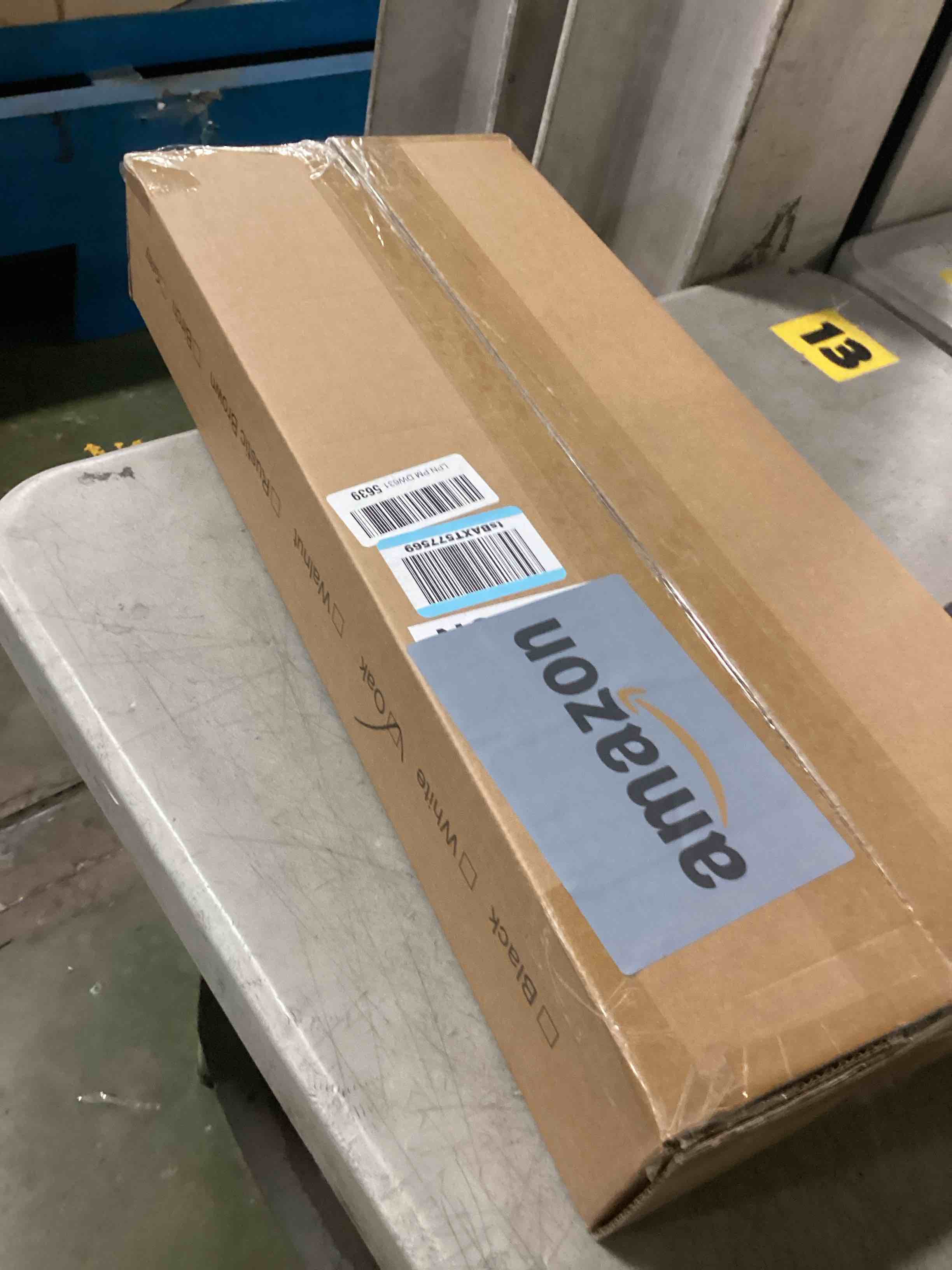 https://s3.amazonaws.com/lotting-images-prod/bidfta/PPE1310012_1745237178136.jpeg