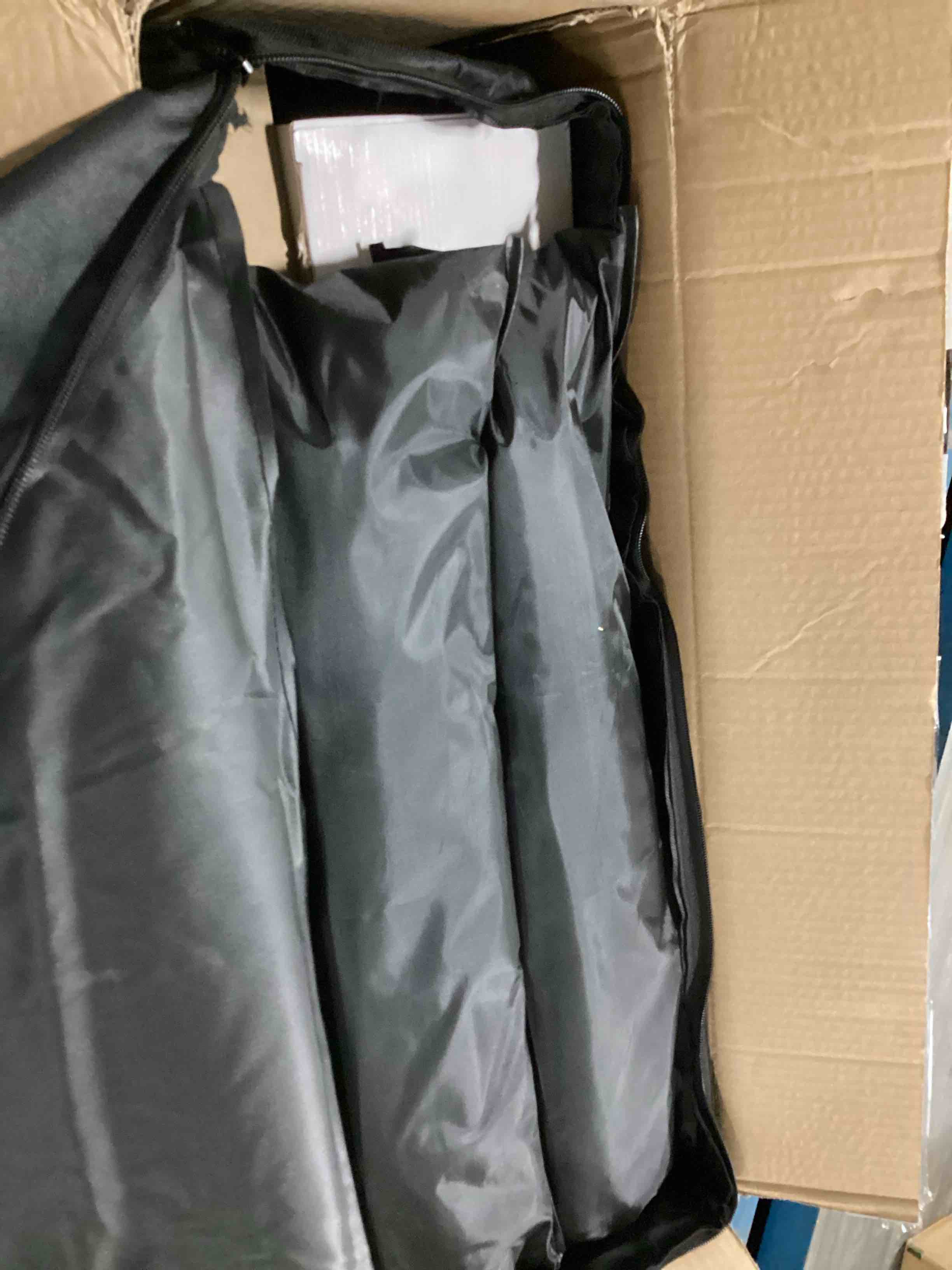 https://s3.amazonaws.com/lotting-images-prod/bidfta/PPE1310105_1745245873105.jpeg