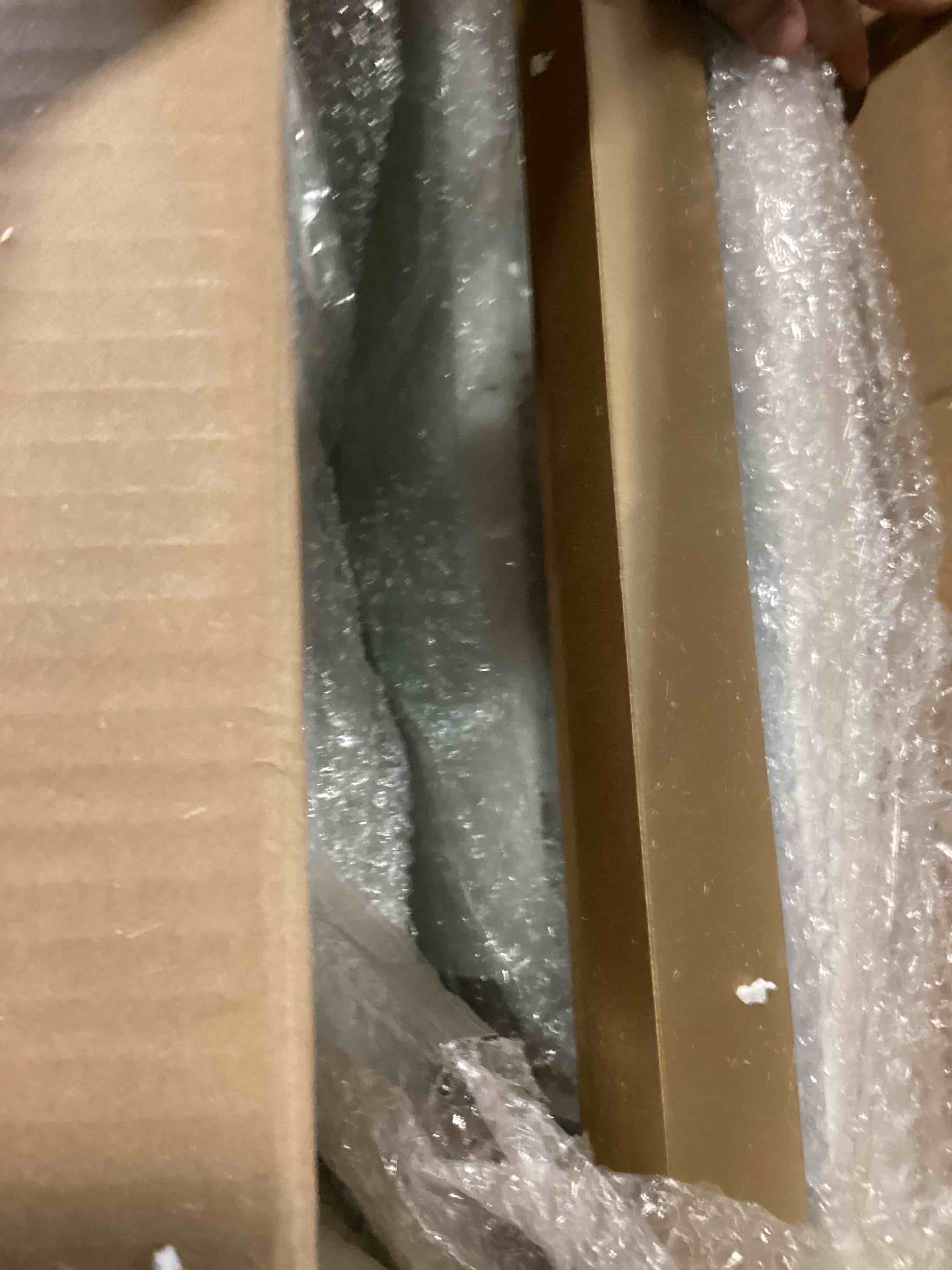 https://s3.amazonaws.com/lotting-images-prod/bidfta/PPE1310185_1745258122628.jpeg