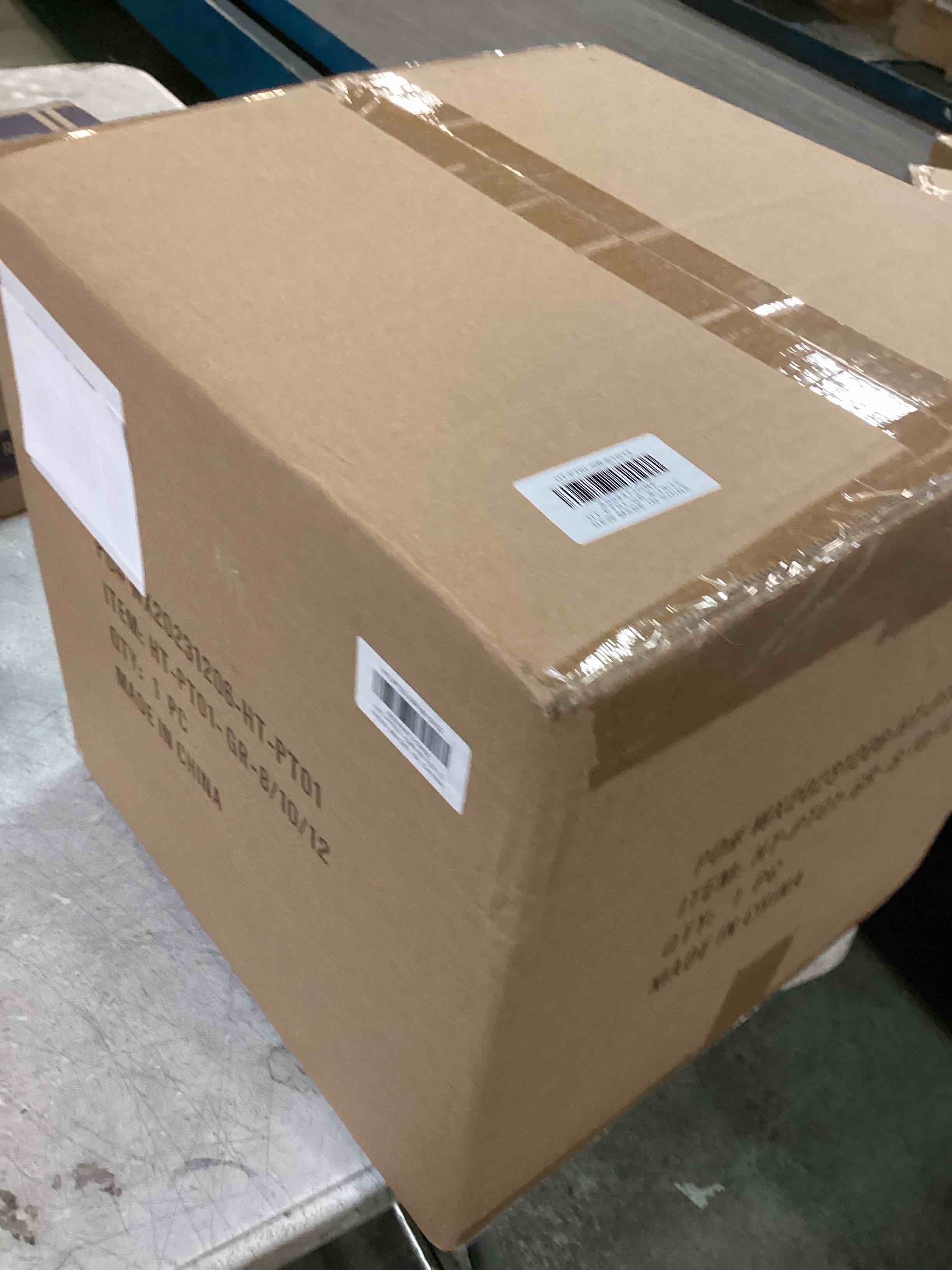 https://s3.amazonaws.com/lotting-images-prod/bidfta/PPE1310921_1746105230180.jpeg