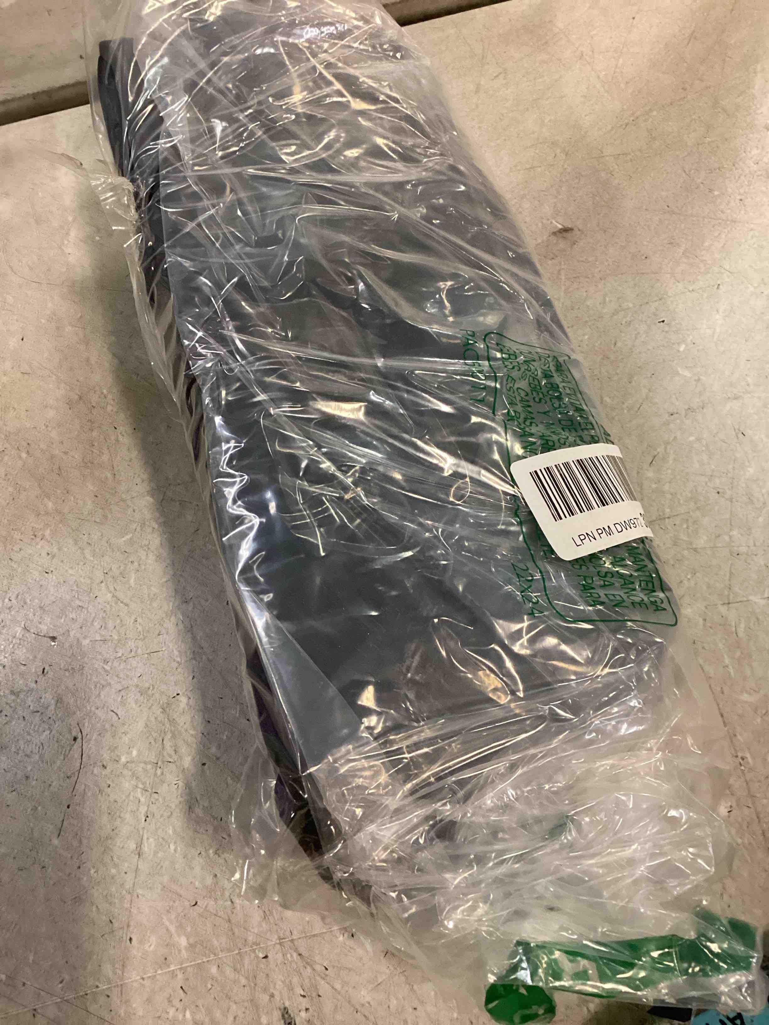 https://s3.amazonaws.com/lotting-images-prod/bidfta/PPE1311275_1746463009534.jpeg