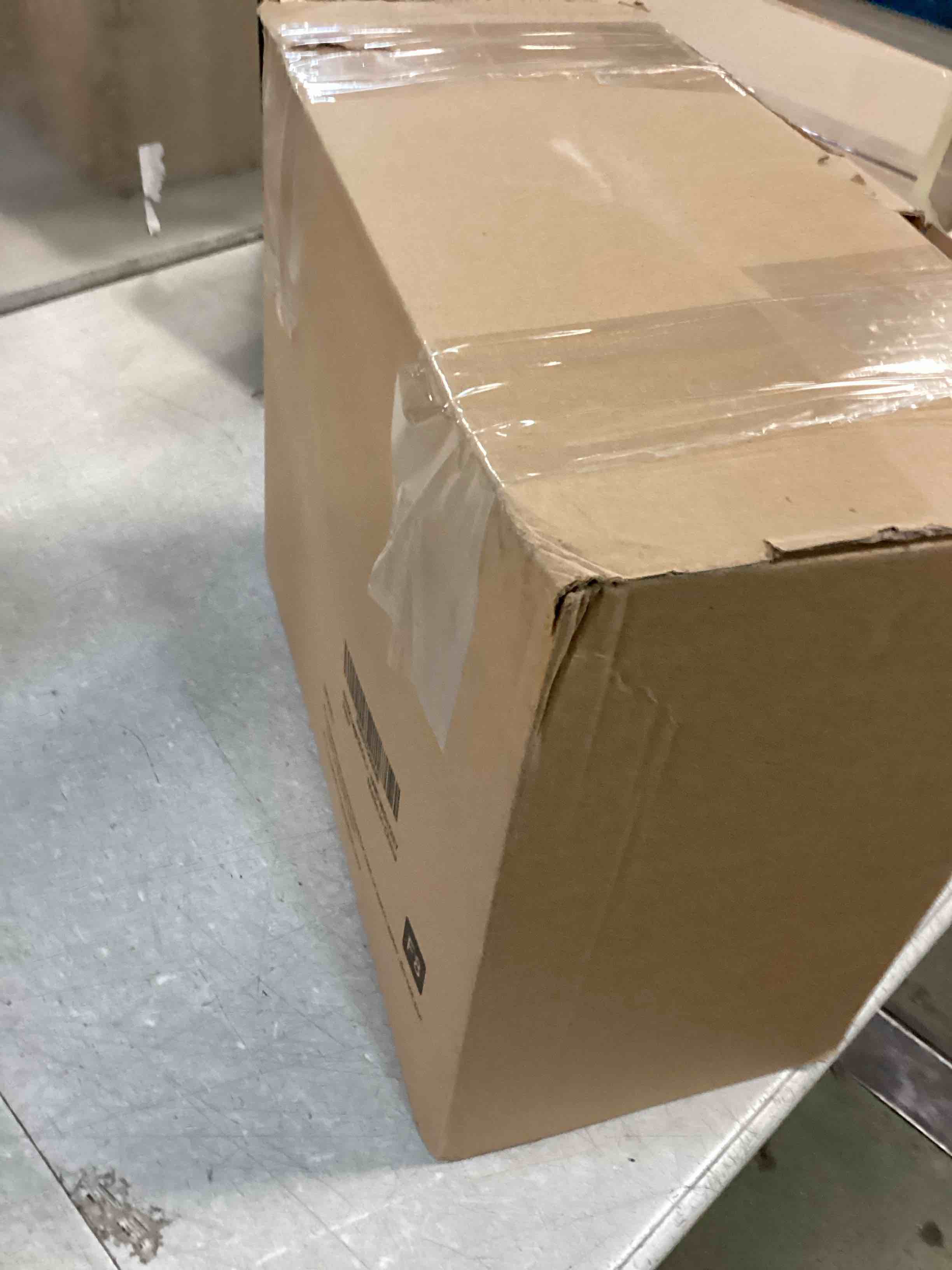 https://s3.amazonaws.com/lotting-images-prod/bidfta/PPE1311325_1746473140045.jpeg