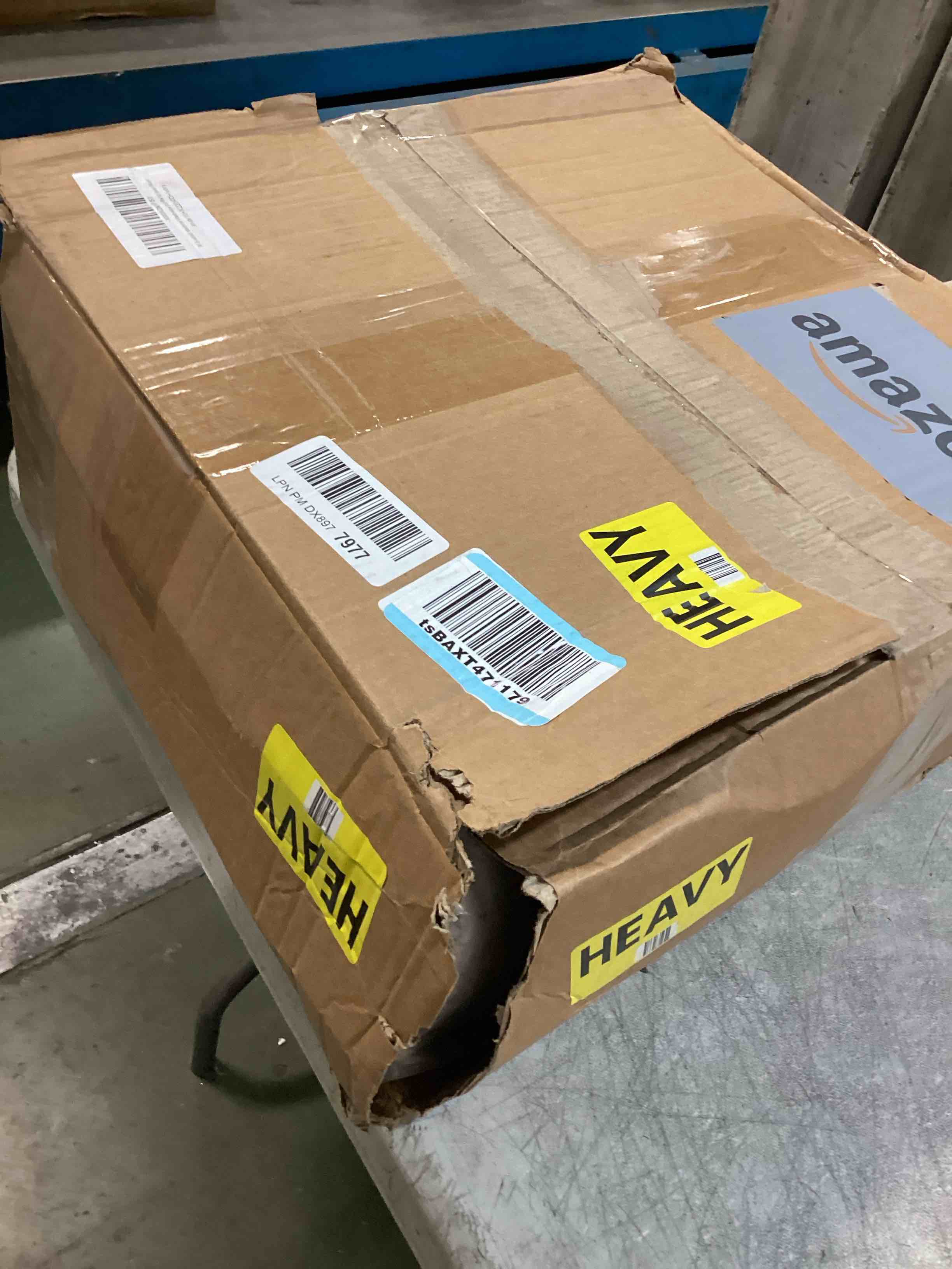 https://s3.amazonaws.com/lotting-images-prod/bidfta/PPE1311392_1746537839349.jpeg