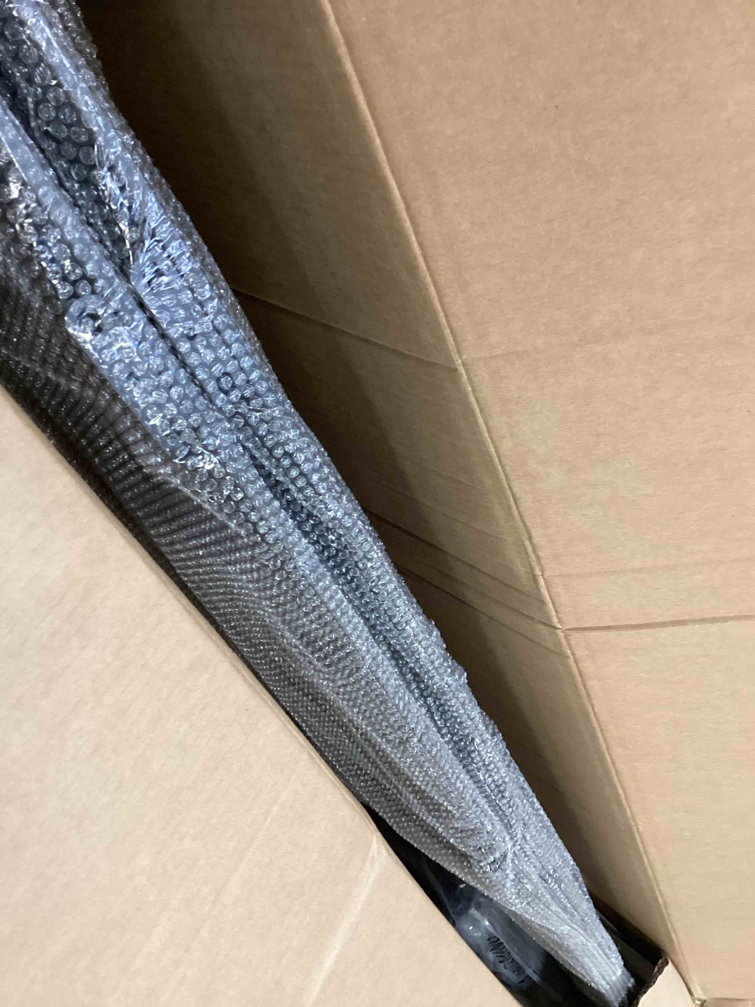https://s3.amazonaws.com/lotting-images-prod/bidfta/PPE1311459_1746562215877.jpeg