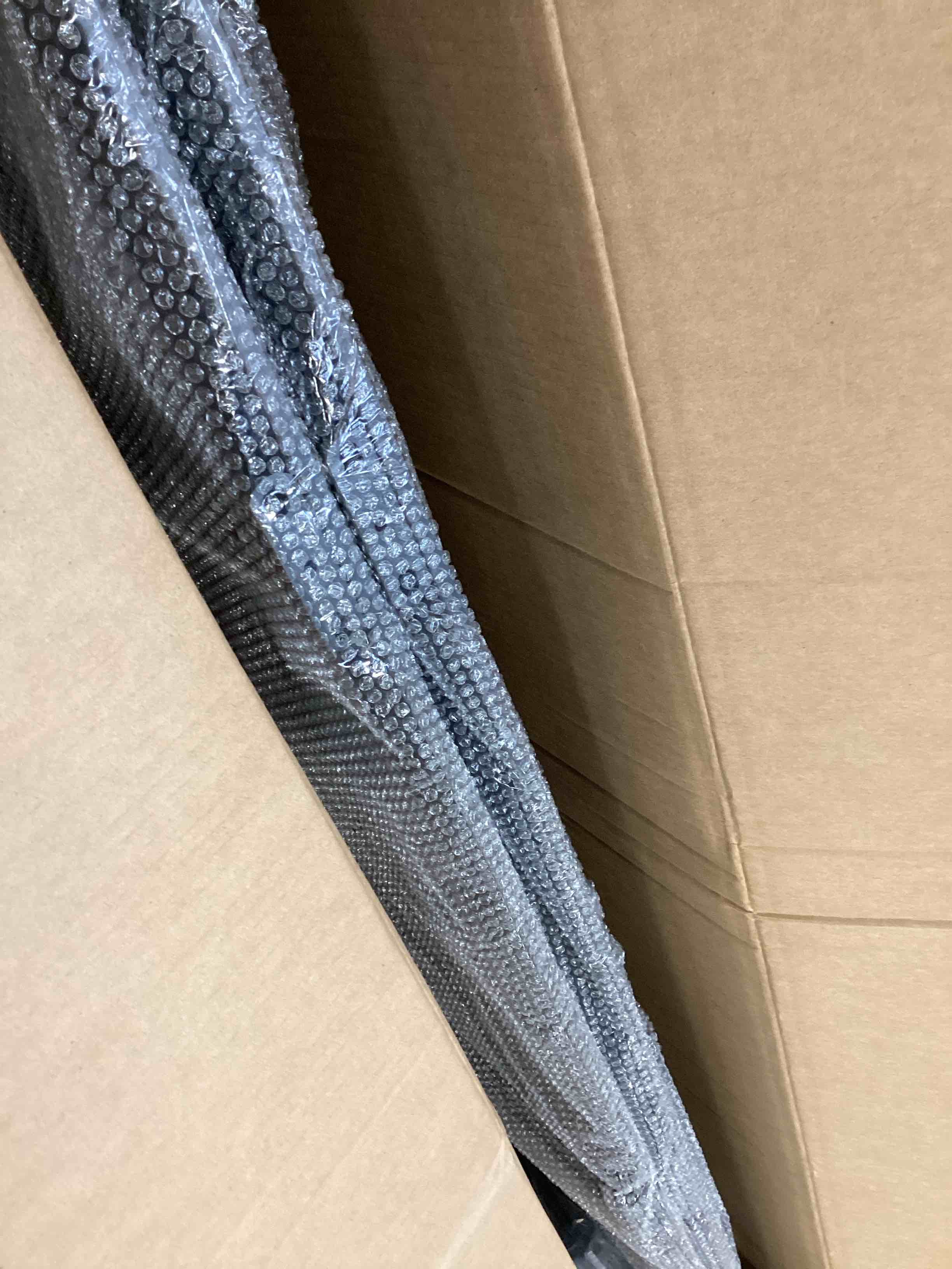 https://s3.amazonaws.com/lotting-images-prod/bidfta/PPE1311459_1746562217021.jpeg