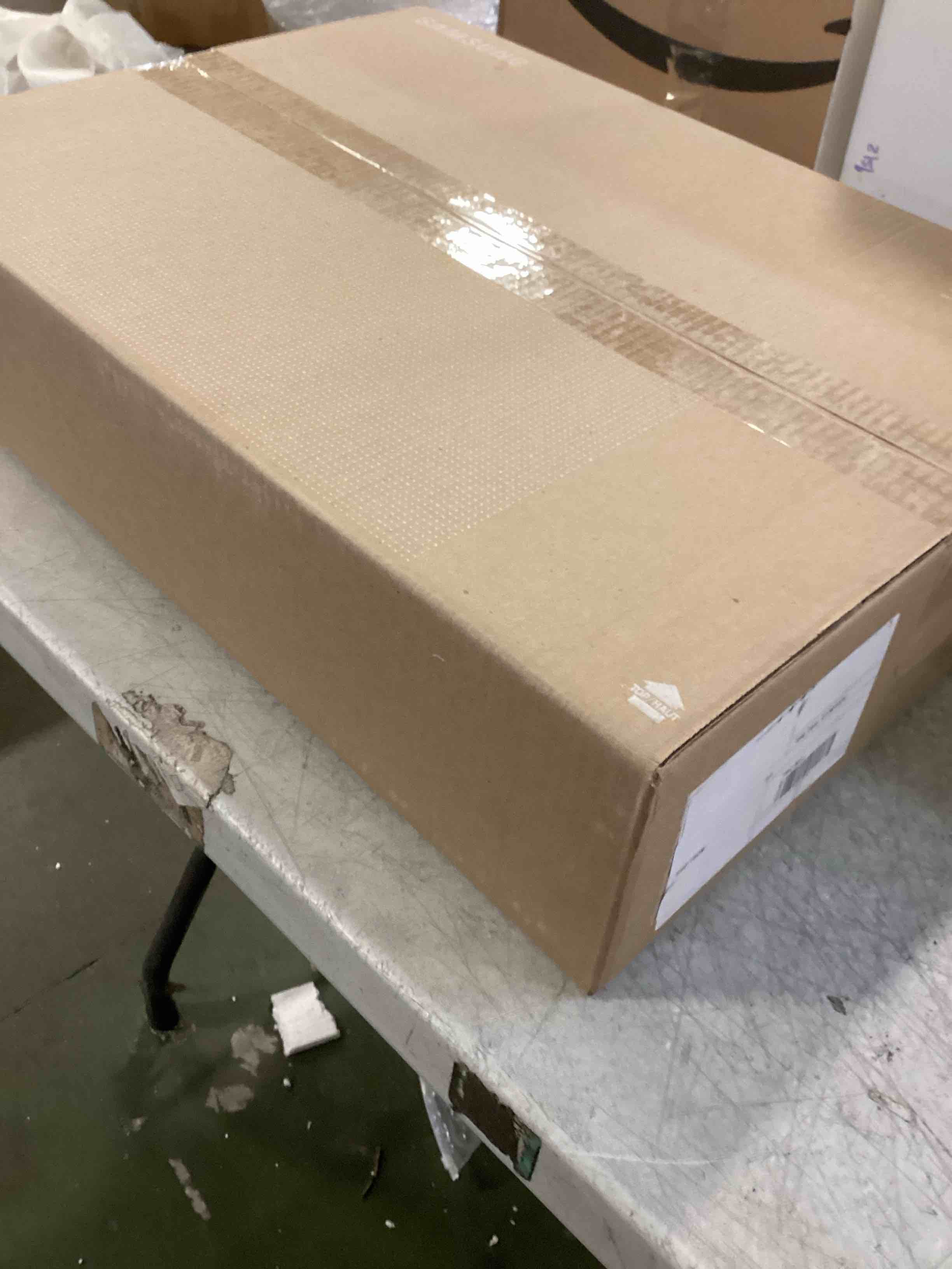 https://s3.amazonaws.com/lotting-images-prod/bidfta/PPE1311590_1746639023320.jpeg