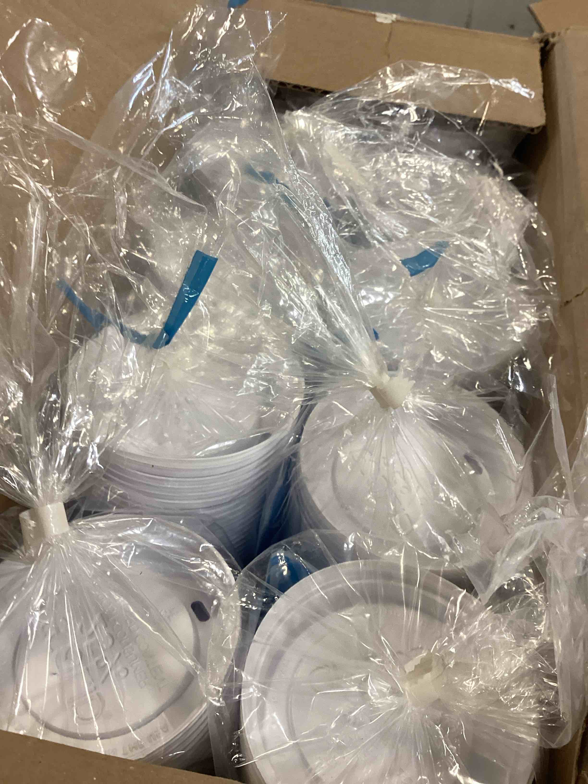 https://s3.amazonaws.com/lotting-images-prod/bidfta/PPE1311888_1746795338664.jpeg