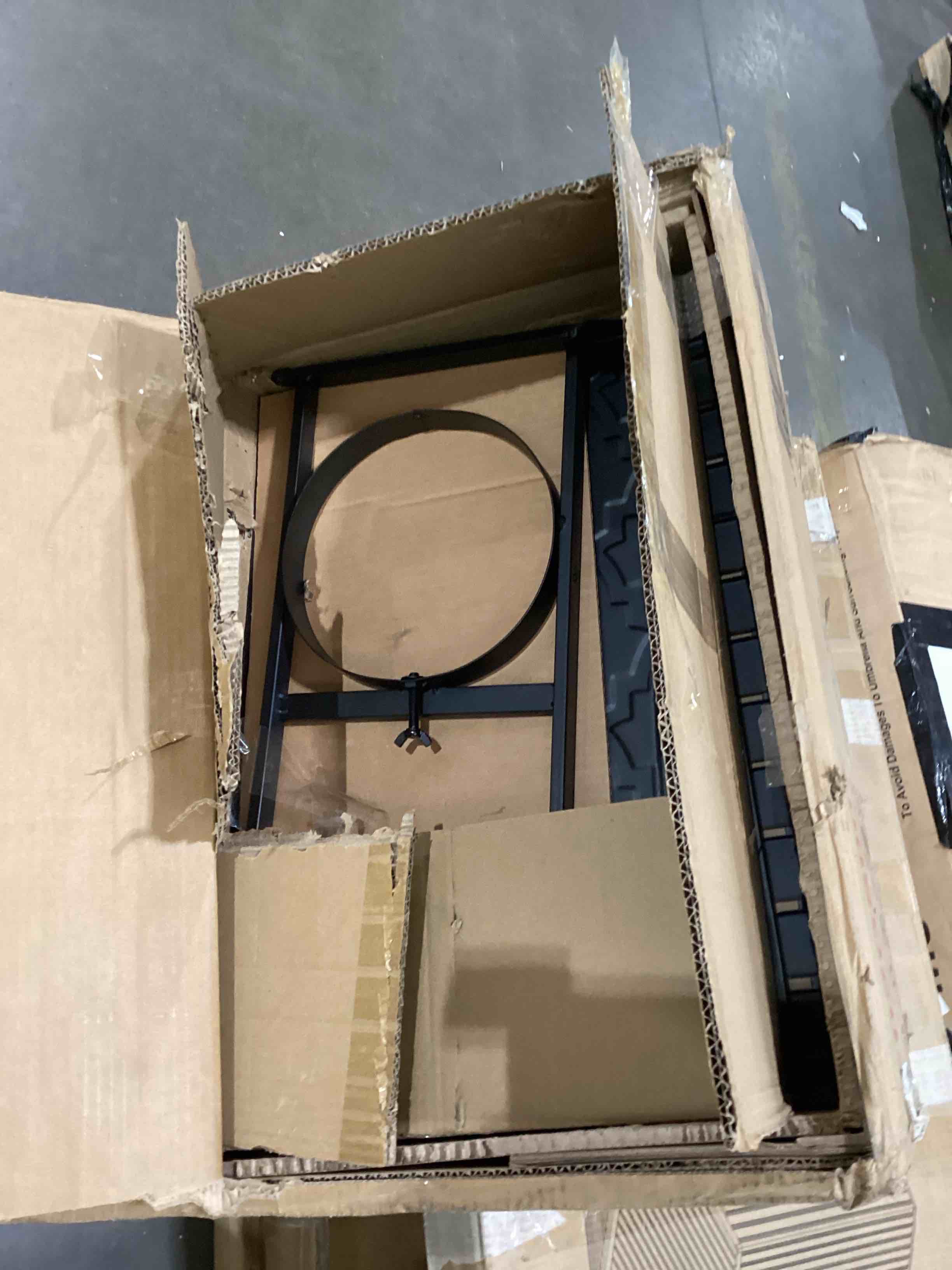 https://s3.amazonaws.com/lotting-images-prod/bidfta/PPE1315038_1751034874046.jpeg