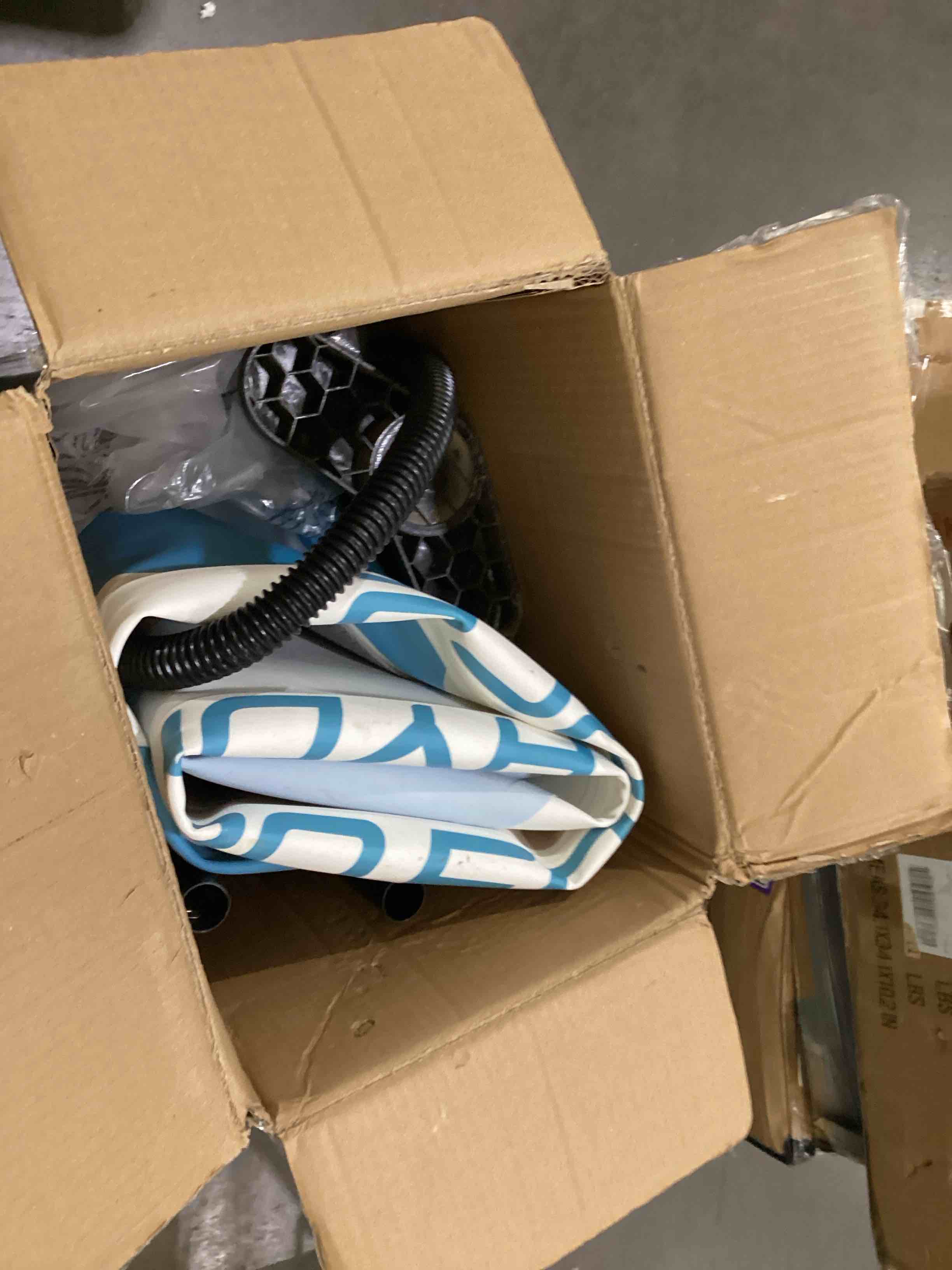 https://s3.amazonaws.com/lotting-images-prod/bidfta/PPE1315054_1751040376310.jpeg