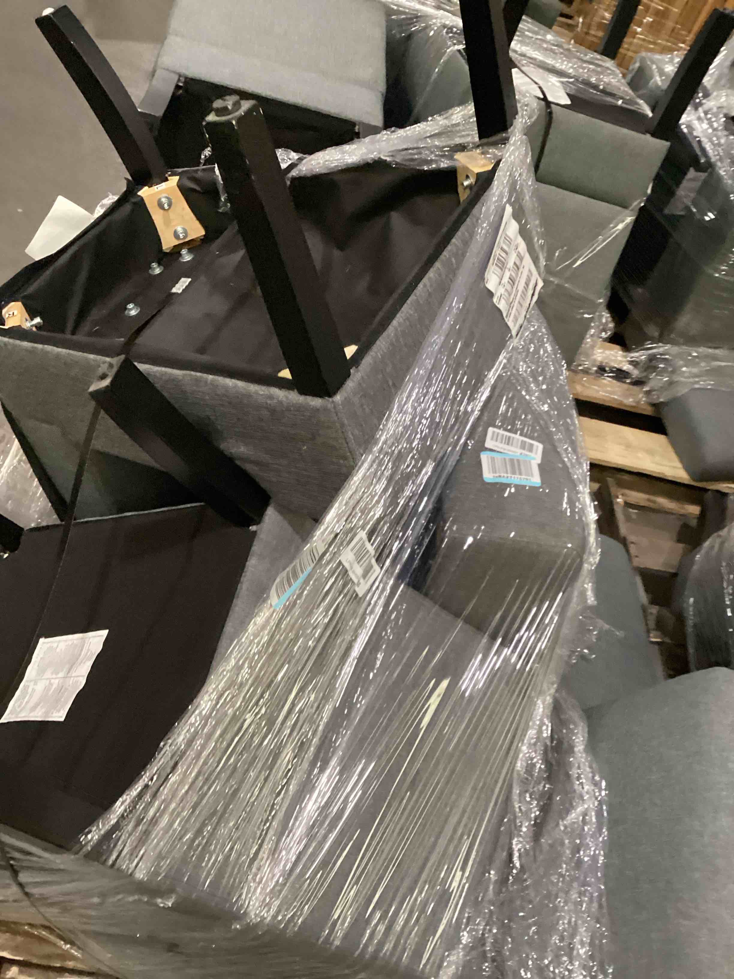https://s3.amazonaws.com/lotting-images-prod/bidfta/PPE1315132_1751294966350.jpeg