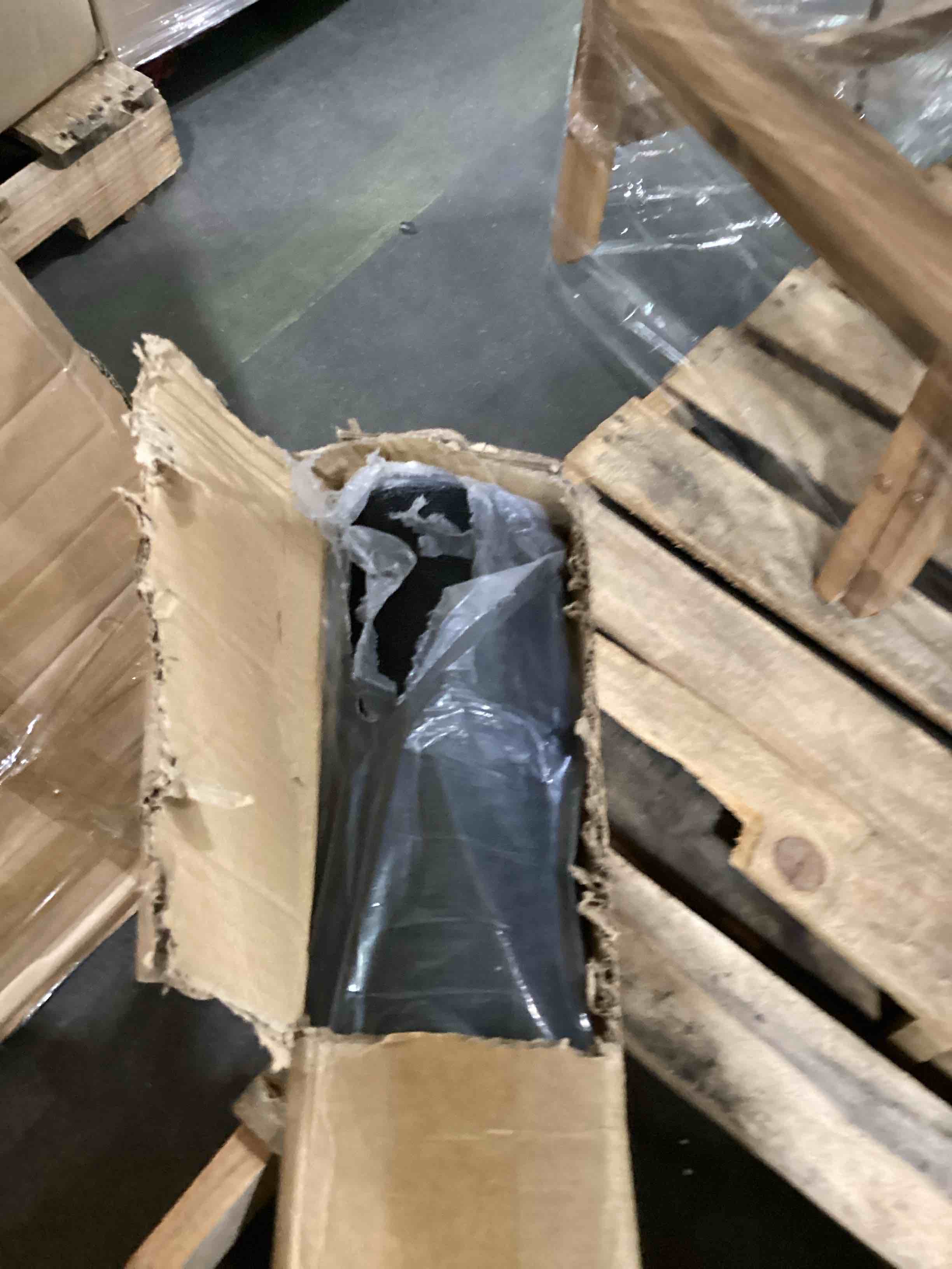 https://s3.amazonaws.com/lotting-images-prod/bidfta/PPE1315141_1751298517846.jpeg
