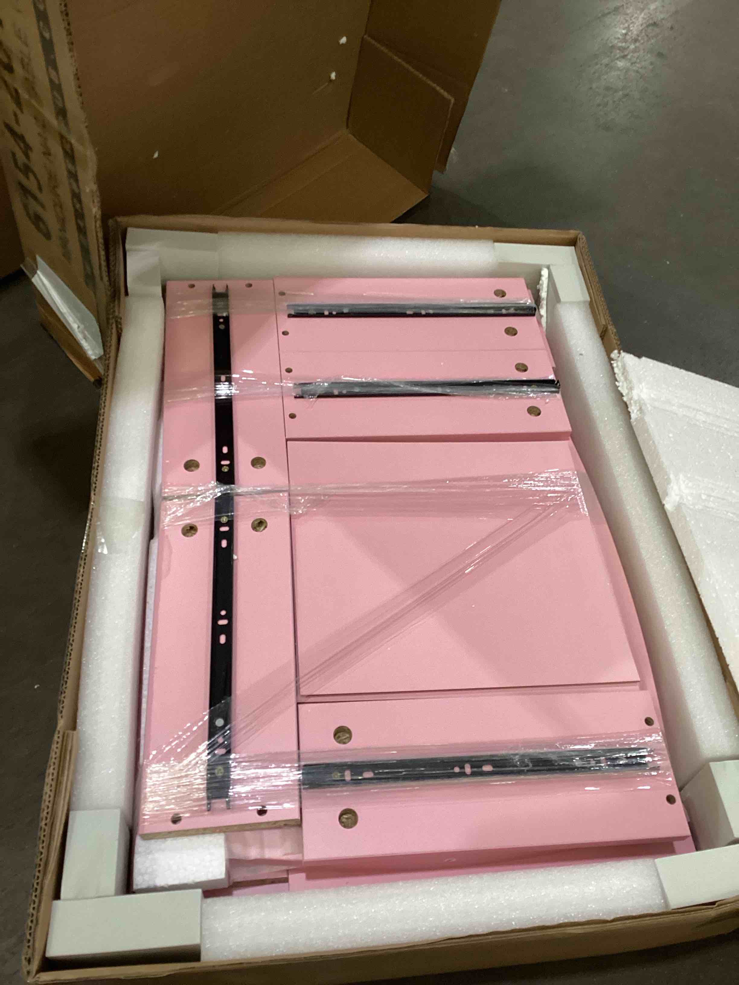 https://s3.amazonaws.com/lotting-images-prod/bidfta/PPE1315196_1751468859609.jpeg